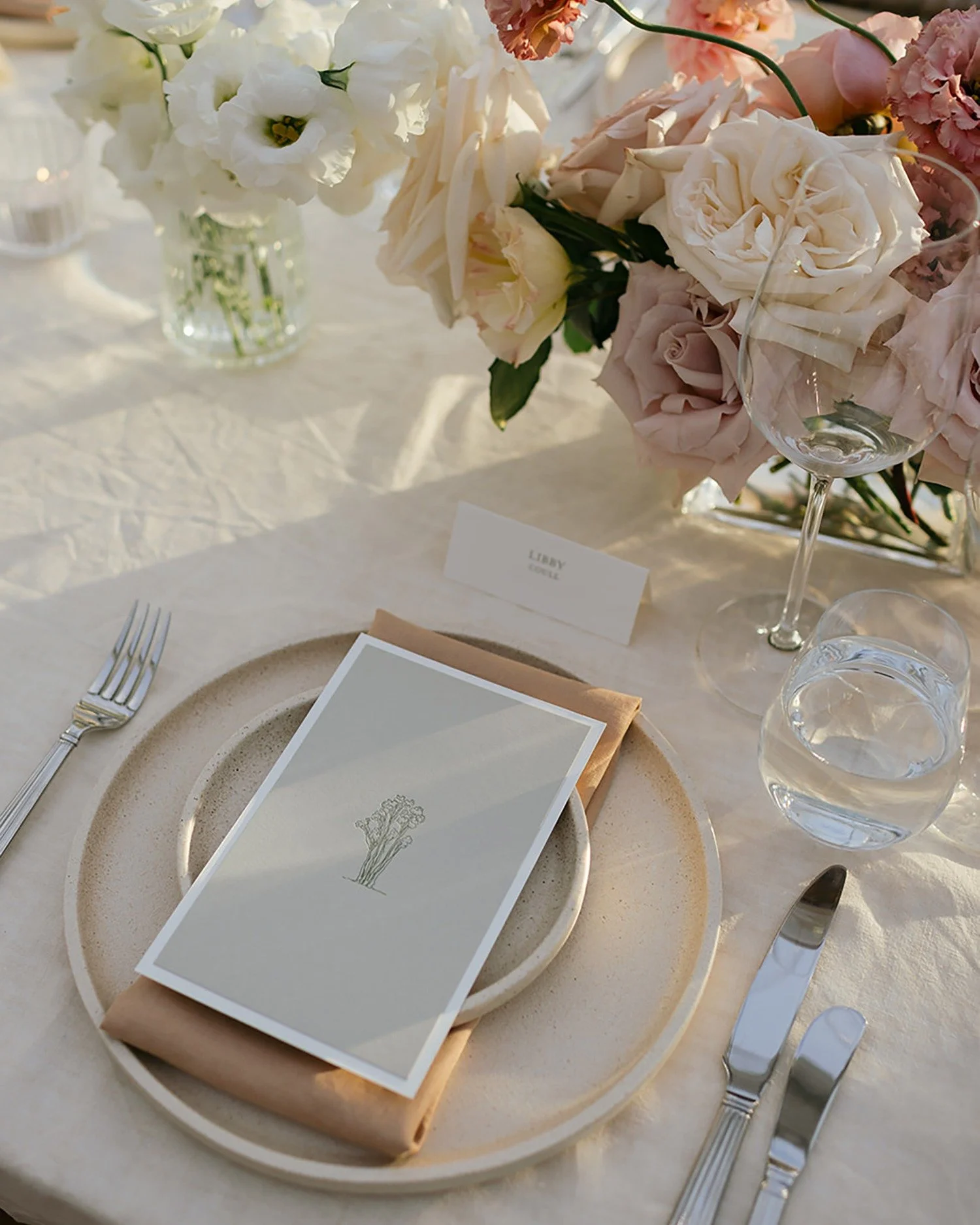 Letterpress menus with custom illustration at the iconic Hillbrook Estate 🤍
~
Inker Tinker Weddings / Wedding Stationery / Wedding Menu / Letterpress Stationery / Custom Wedding Stationery / Wedding Florals