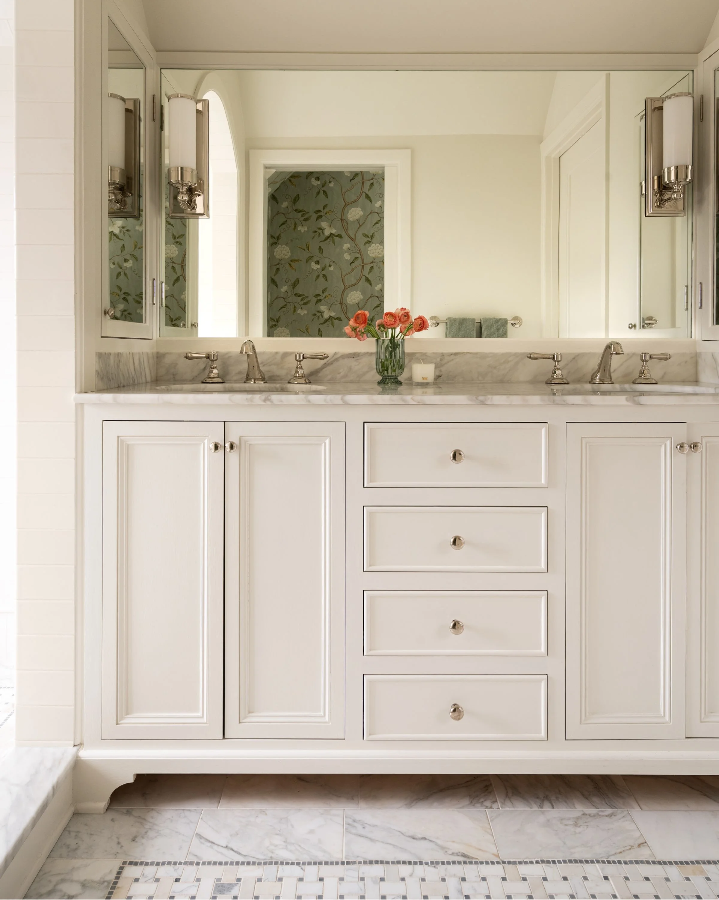 Continuing the tour in Los Feliz, the primary bathroom was a labor of (tile) love. Wanting to maintain historical appropriateness, my client envisioned a white bathroom that was anything but boring. We created a texture-rich tile palette comprised of