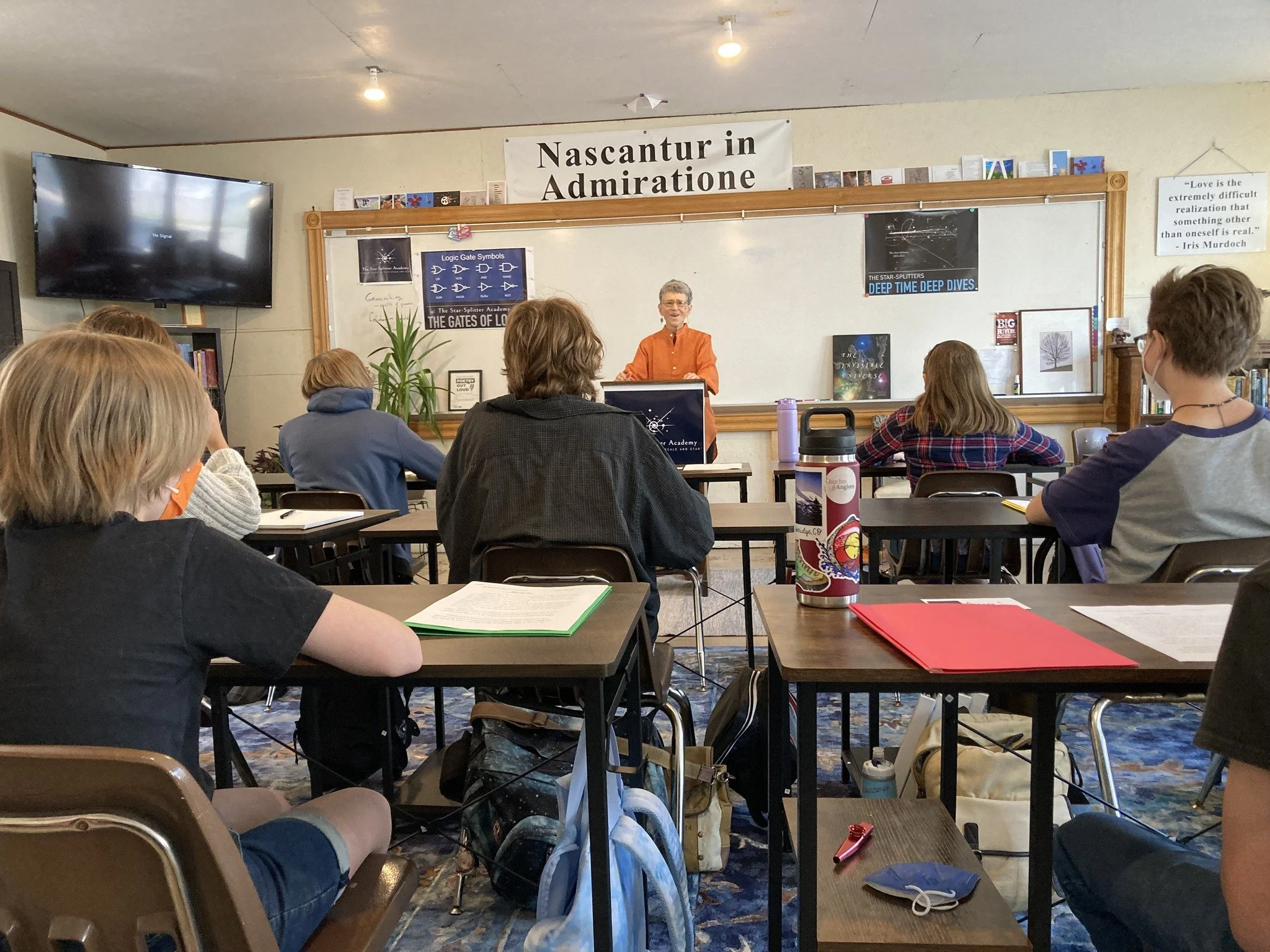 "Expanded curiosity is so expansive that our sense of time and space dilate."
If you ever want to inspire a group of bright young people, invite the consummate liberal artist Jeanine Hathaway to your school.
For the eighth consecutive year, award-win