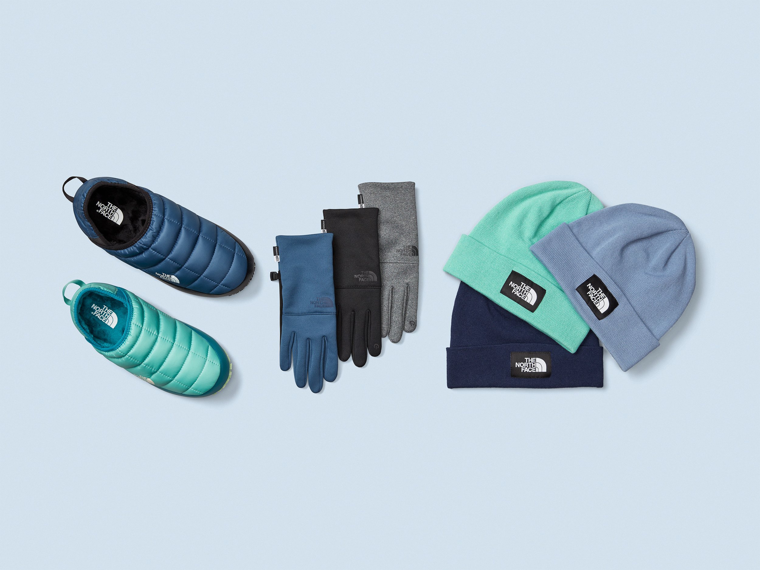 TNF_FW22_VolumeHoliday_ElevatedMWAccessories_0354_low.jpg