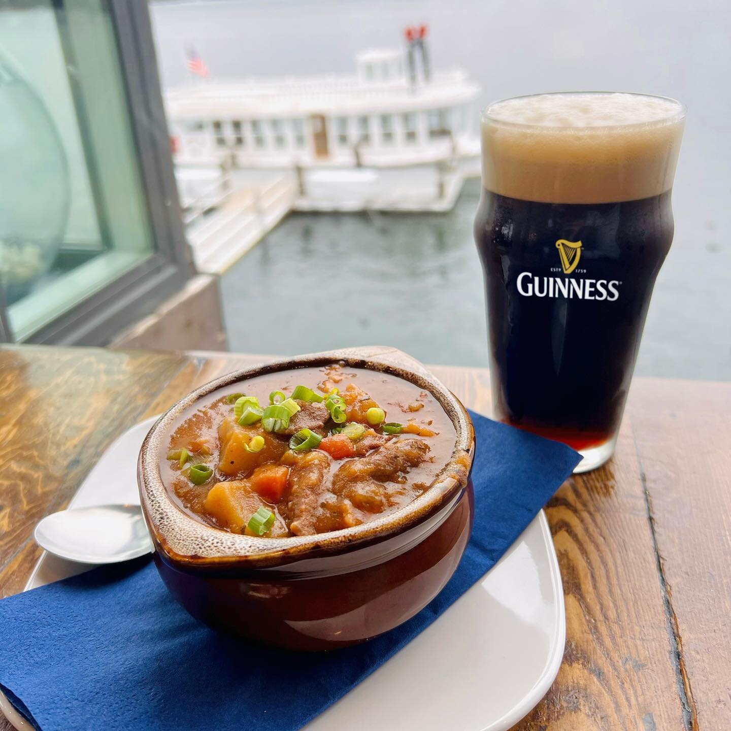 ☘️ It&rsquo;s a #Guinness Beef Stew &amp; Irish Stout Pulled Pork Sliders vibe today! Come try these new menu items, until tomorrow and before we sell out! 🍺 #HappyStPatricksDayWeekend #Sl&aacute;inte #GreenBeer