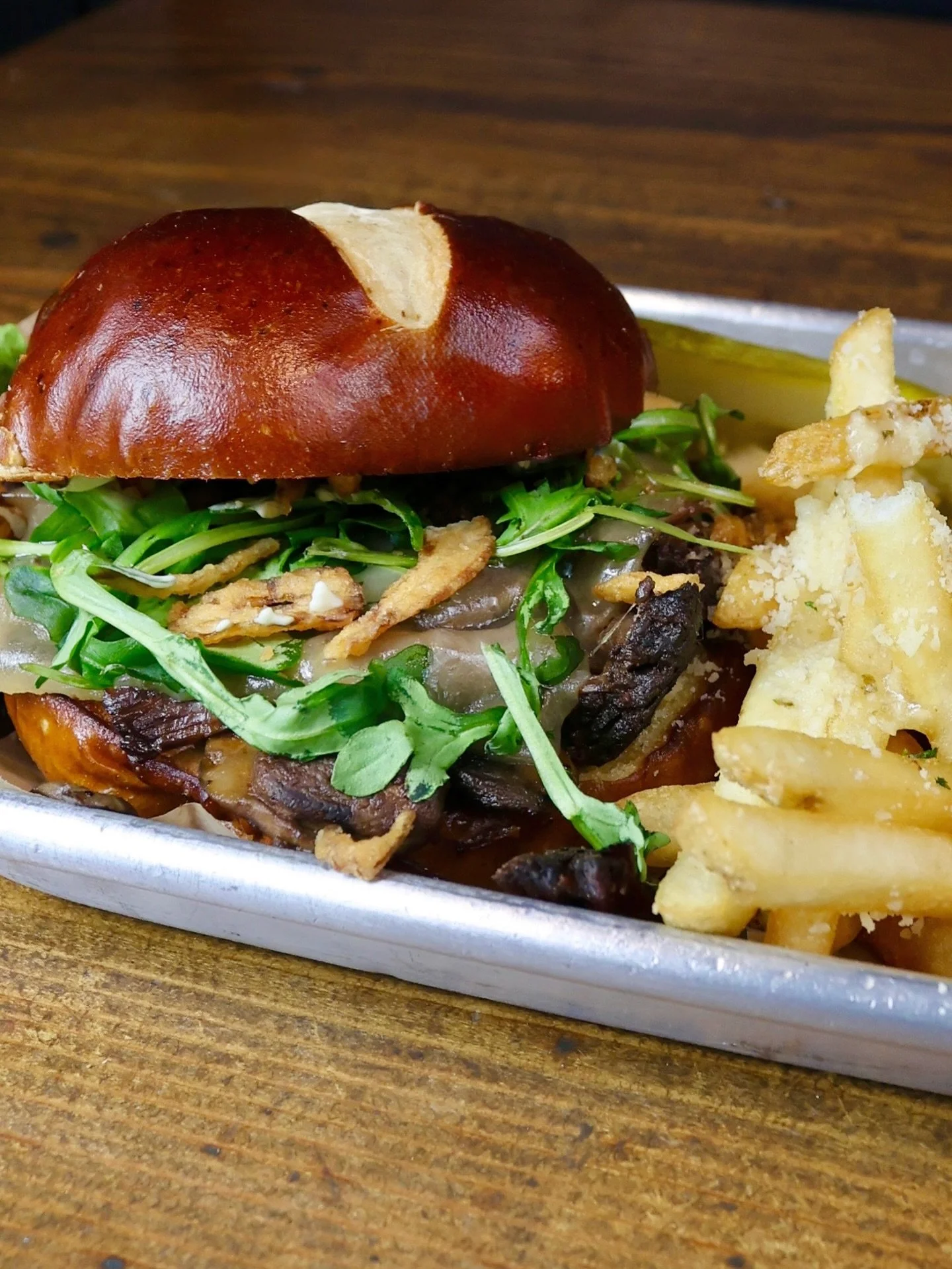 🤤 Friendly reminder! Our current Munchie of
the Month, &ldquo;Nice Buns, Short Rib,&rdquo; will only be available for a few more days! 

👉🏼 Indulge your tastebuds on a pretzel bun filled with short rib, mushrooms saut&eacute;ed in steak sauce, age