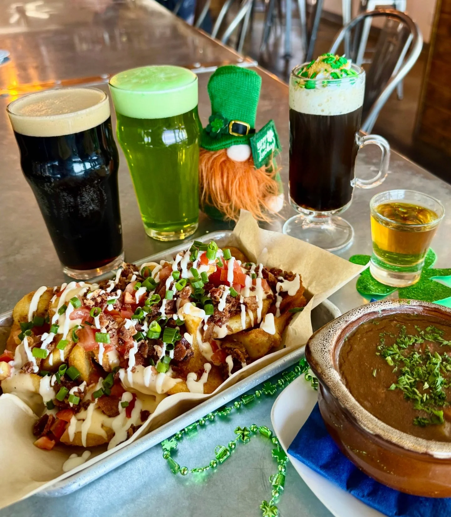 ☘️ Happy St. Patrick&rsquo;s Day!

💚 Come celebrate with us and enjoy a cold pint of Guinness, #GreenBeer, $7 Jameson shots or an Irish Coffee! 

👉🏼 We&rsquo;re serving our famous Beef &amp; Guinness Stew (with the option of a sourdough bread bowl