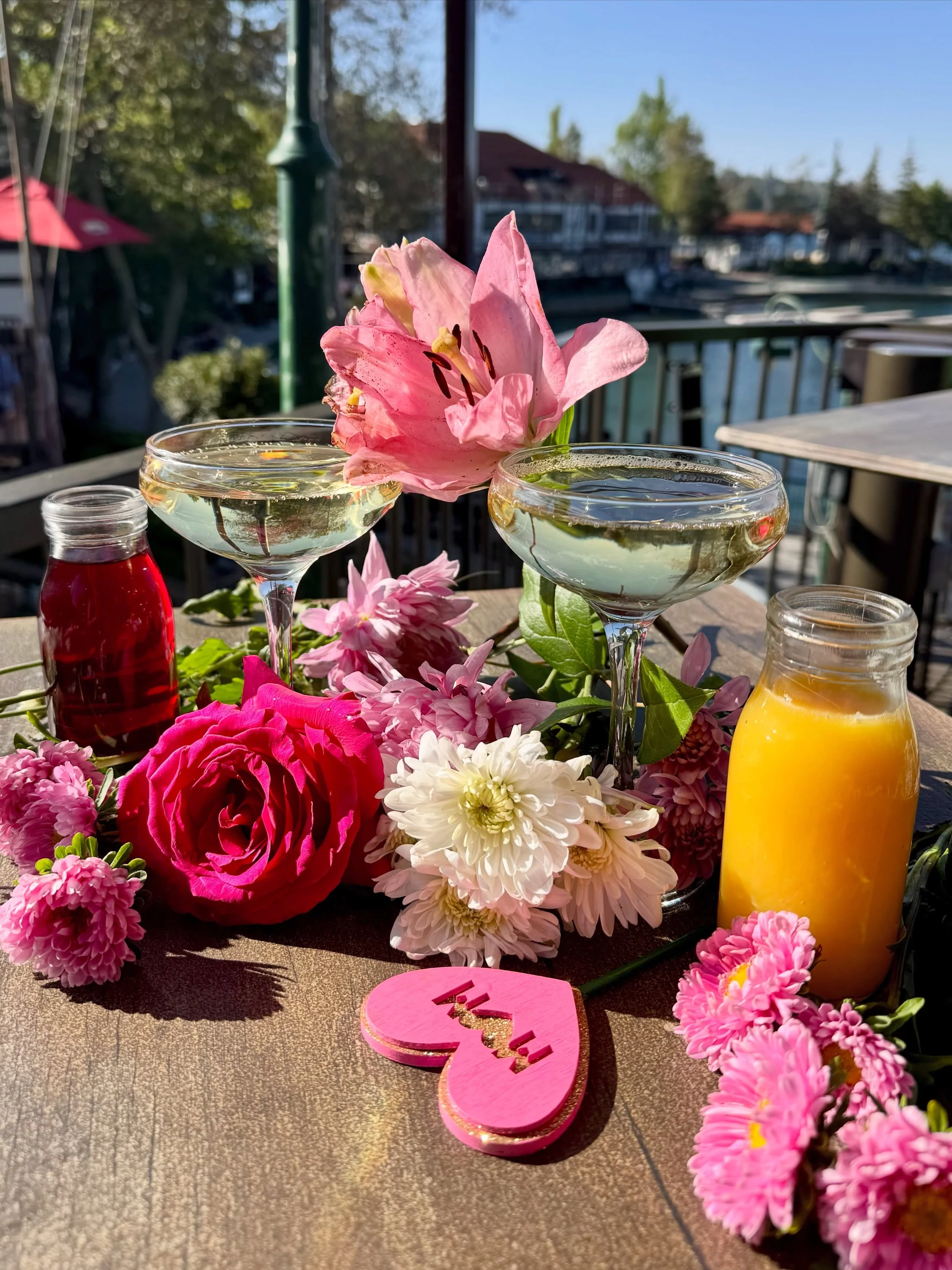🌸 Happy Mother&rsquo;s Day!

🥂 Cheers to the women who do it all! Stop by, grab a Mom-osa, and let us do the pouring for a change. #CheersToMom #MothersDay #Momosa