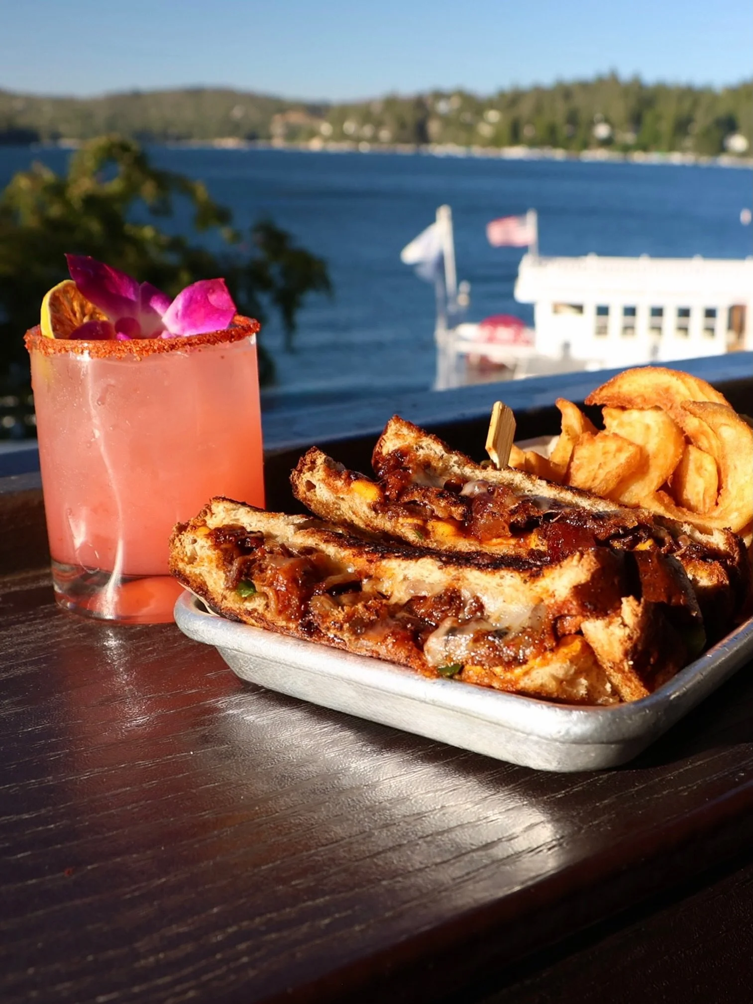 🥪 Meet our current Munchie of the Month: Tim&rsquo;s Grilled Cheese!

🤤 We&rsquo;re talking tender short rib, melted American and pepper jack cheese, fresh jalape&ntilde;os, crispy bacon crumbles, and a drizzle of BBQ sauce on wheat bread. Served w