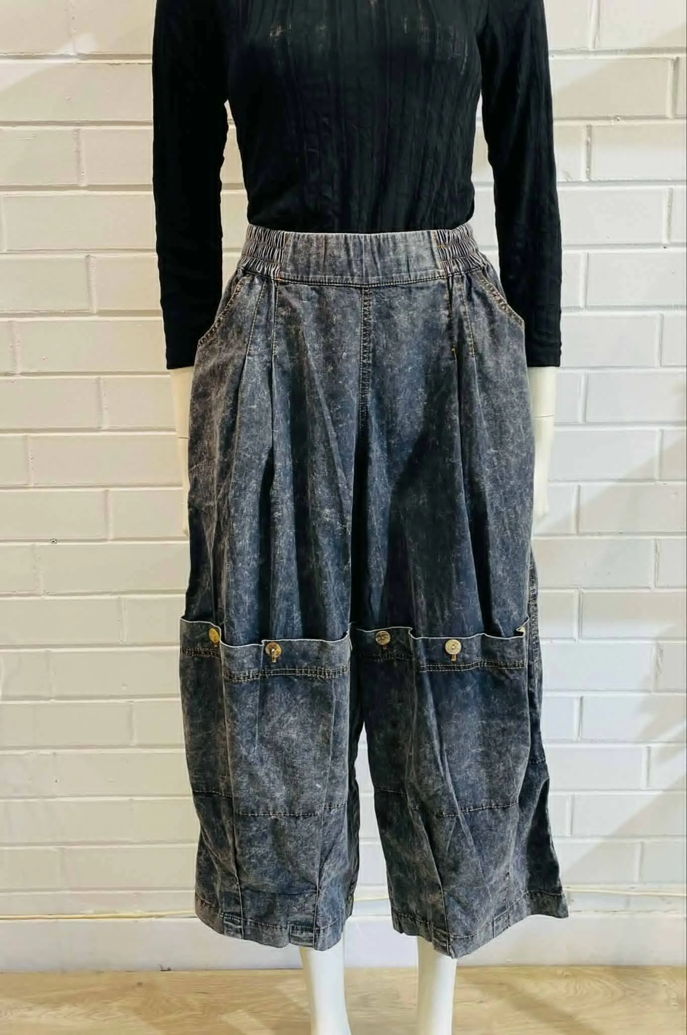 springtime grey 1.jpg