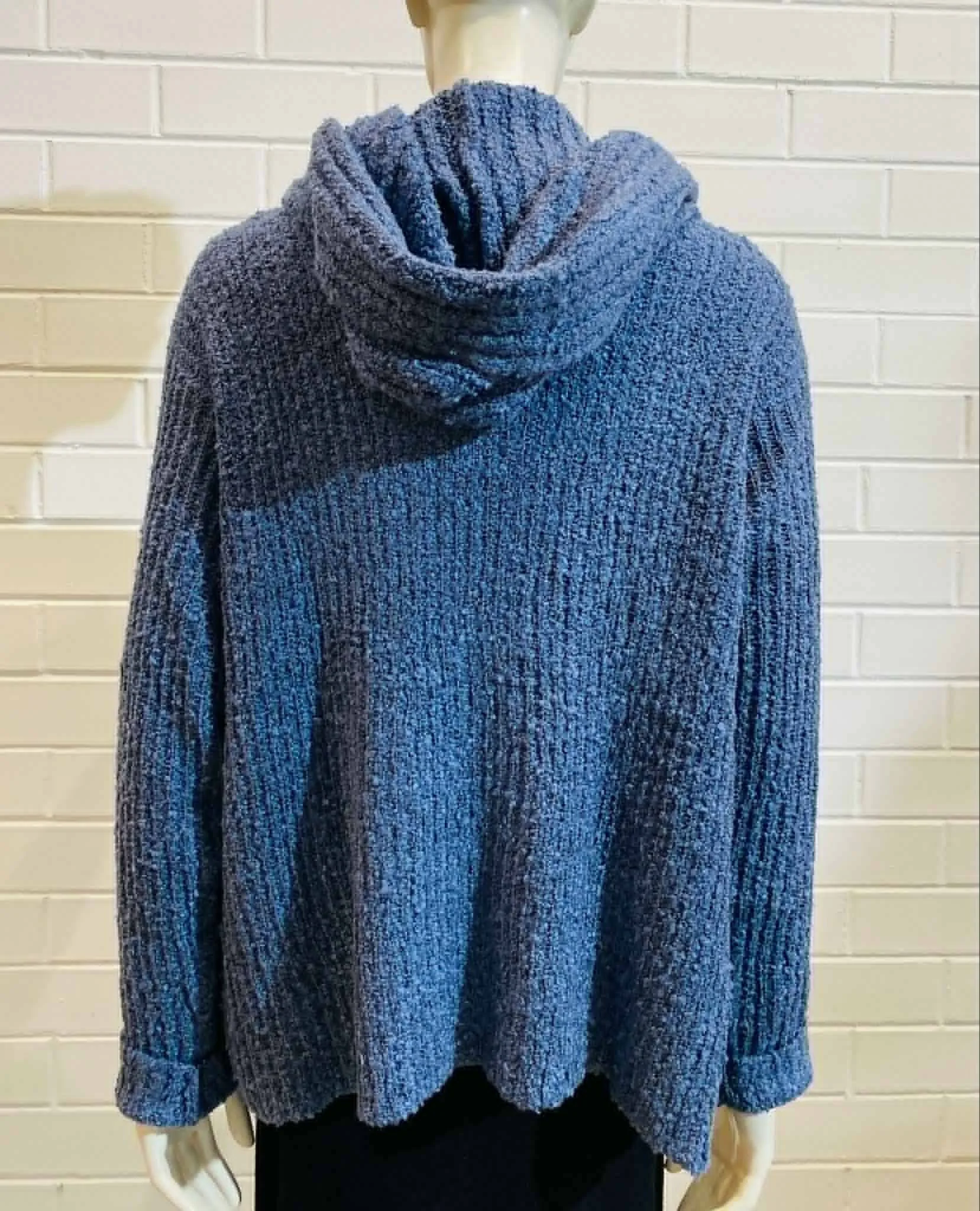 capi blue 6.jpg