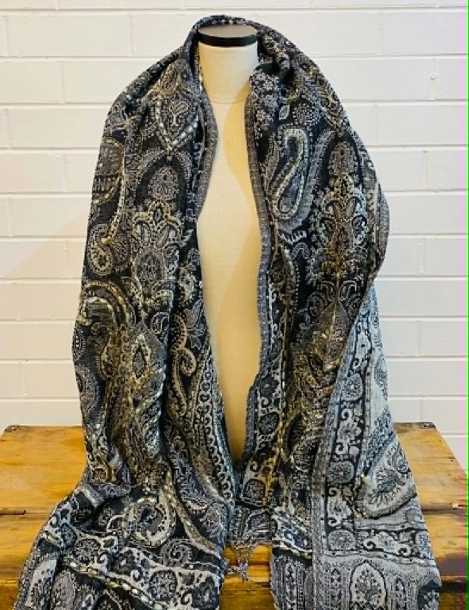 grey scarf 6.jpg