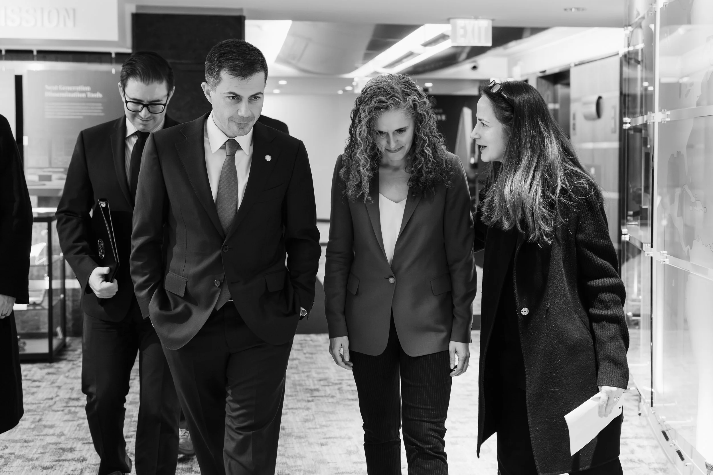 2024-01-08_JW_Conversations_with_the_DNI_Secretary_Buttigieg_481-Enhanced-NR.jpg