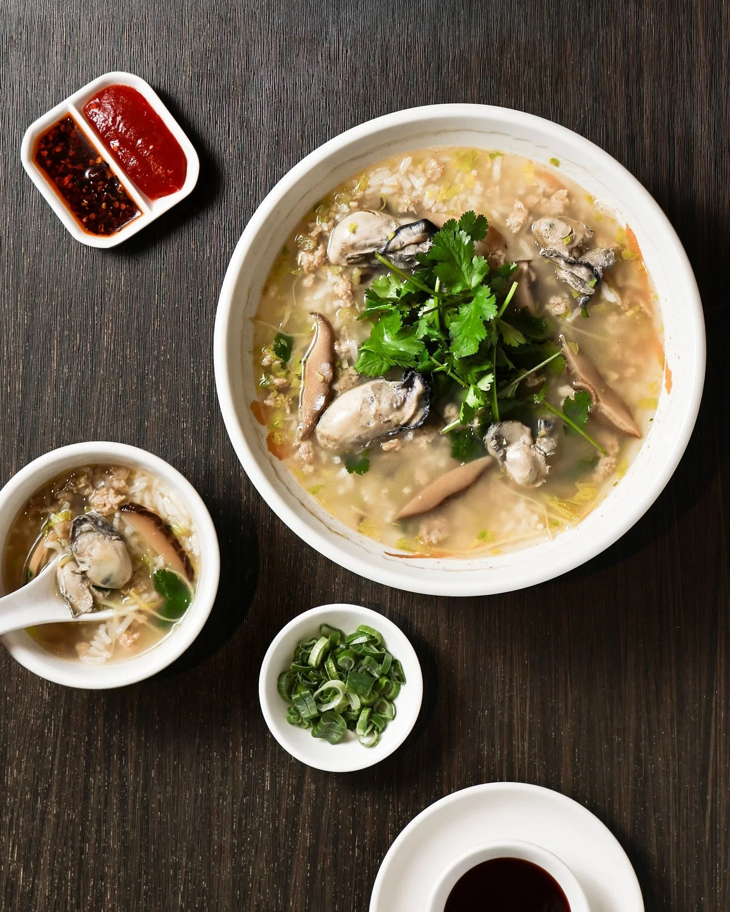 Chiu Chow&ndash;style congee with baby oysters and minced pork🦪

A combination that might sound unexpected, but is a well loved comfort dish from the Chaoshan region, widely enjoyed across Guangdong.

Nourishing, warm, and gently briny from the oyst