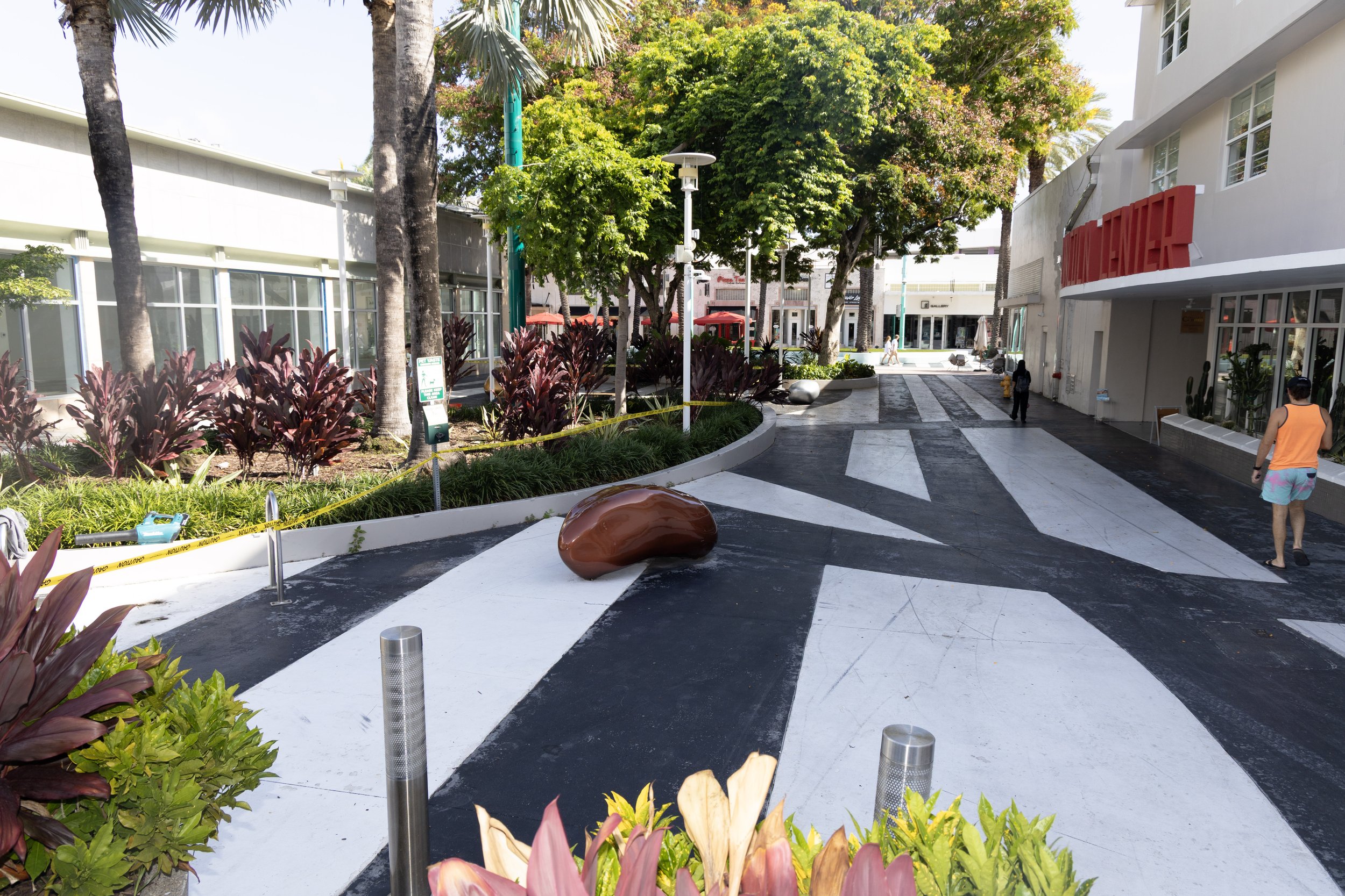 Lincoln Rd Concrete Stripping & Sealant