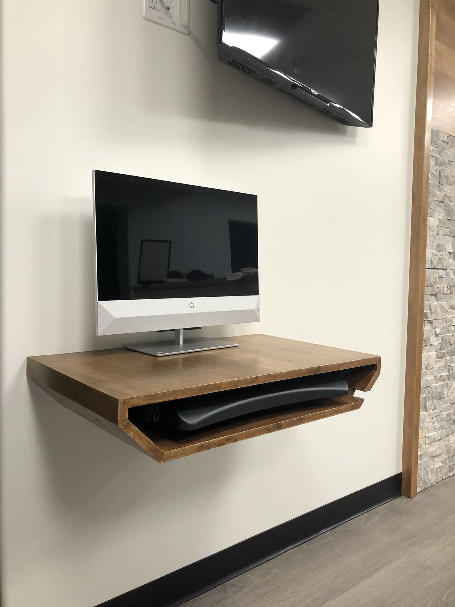 Floating Desk w/Keyboard