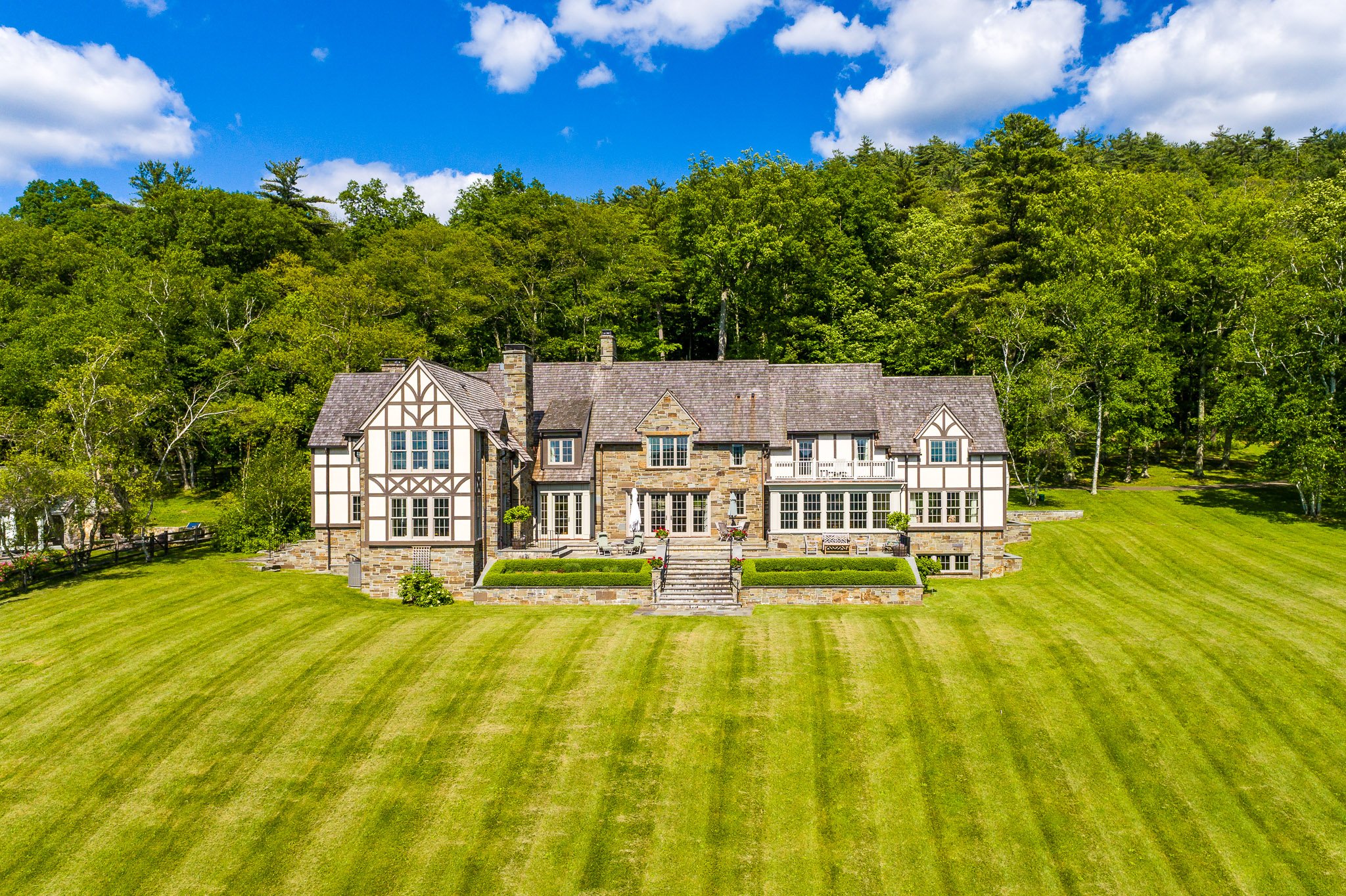 Screen - 30 East Rd Alford MA 01266-0162.jpg