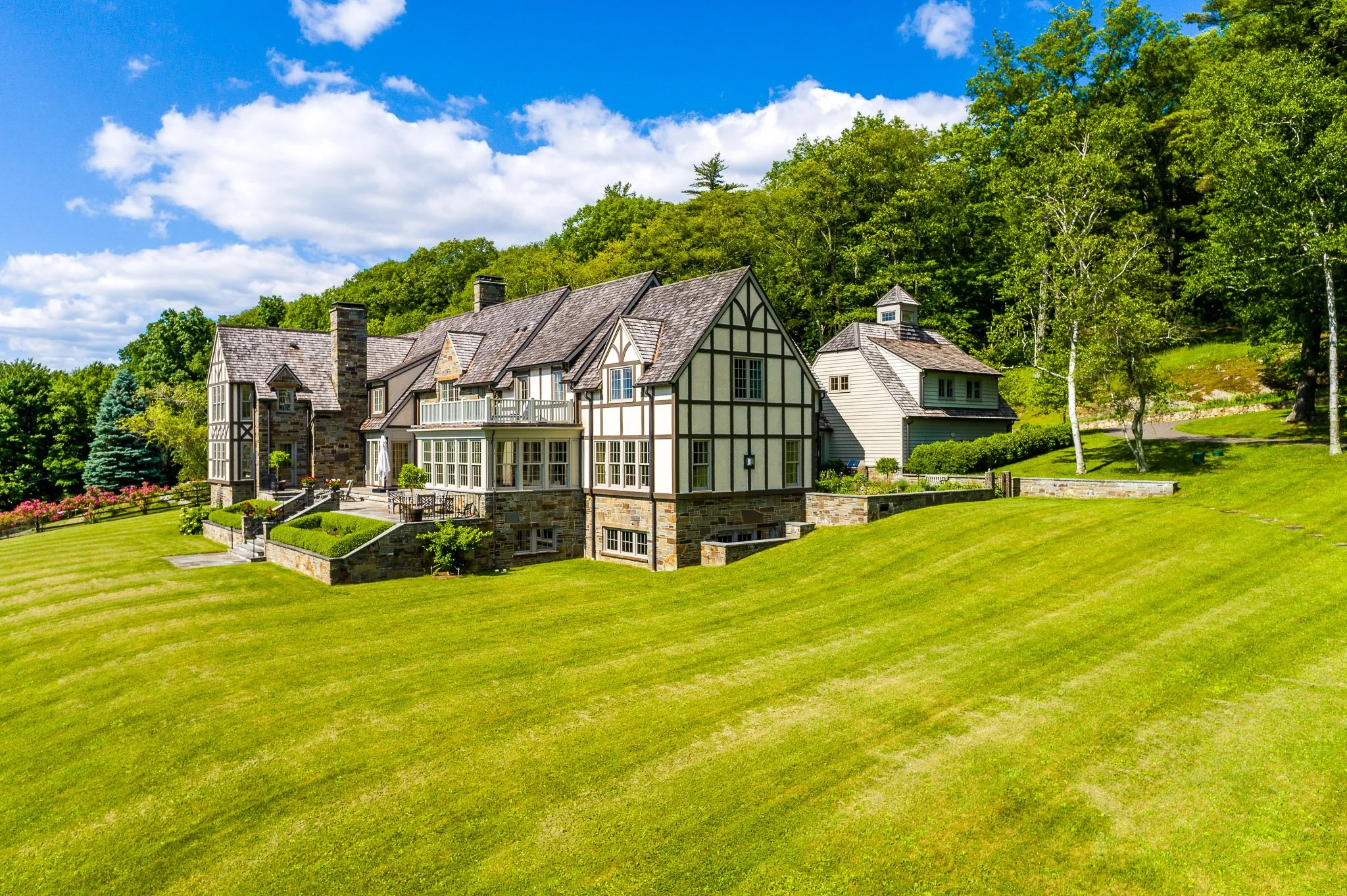 Screen - 30 East Rd Alford MA 01266-0159.jpg