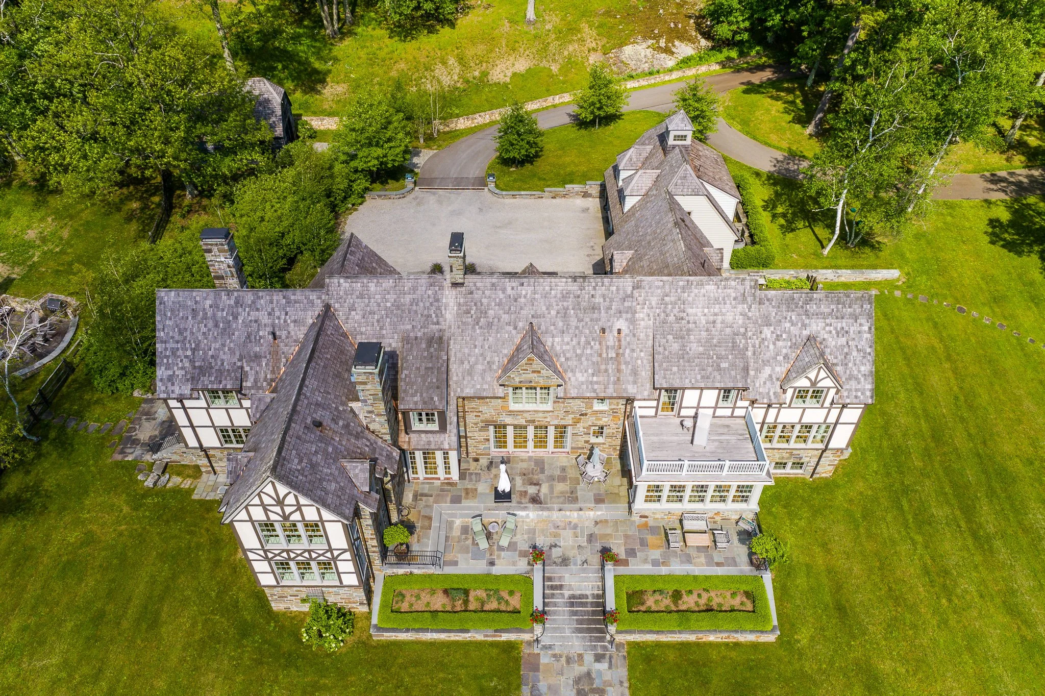 Screen - 30 East Rd Alford MA 01266-0129.jpg