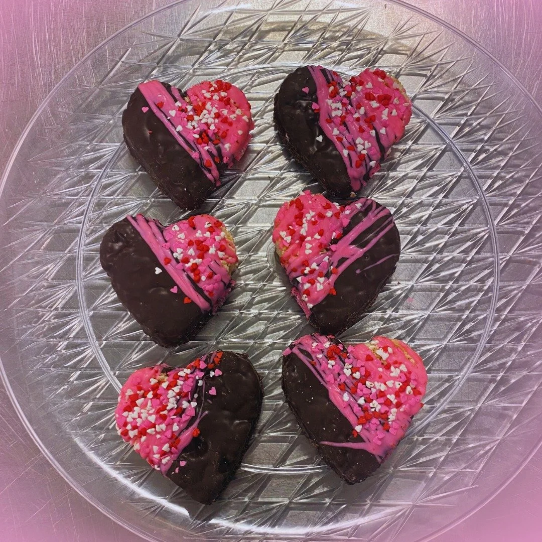 Check out the Dorothy's rice krispie treats offered at @ableensemble's "A Night to Remember" fundraiser last night! Thanks for including us in the spread and sharing the light of inclusion. 

If you want our sweets at your next event, reach