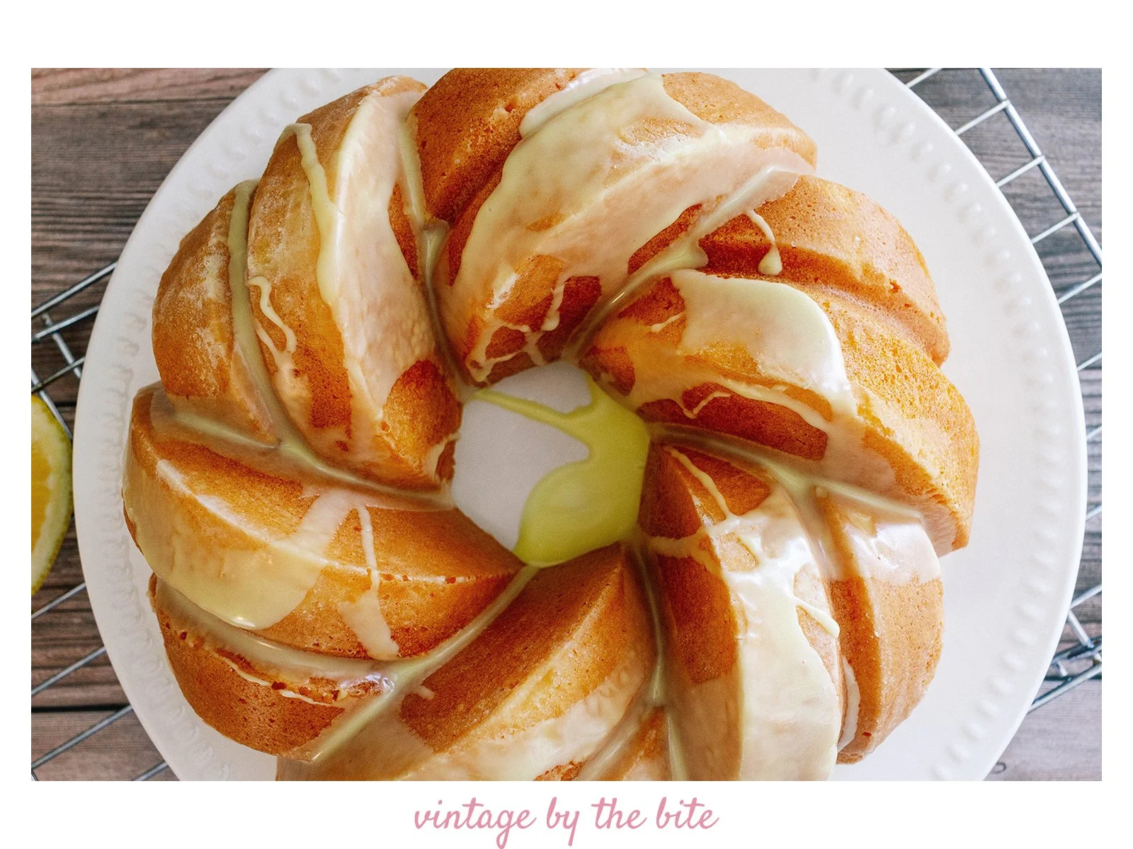 bundt cake with lemon glaze