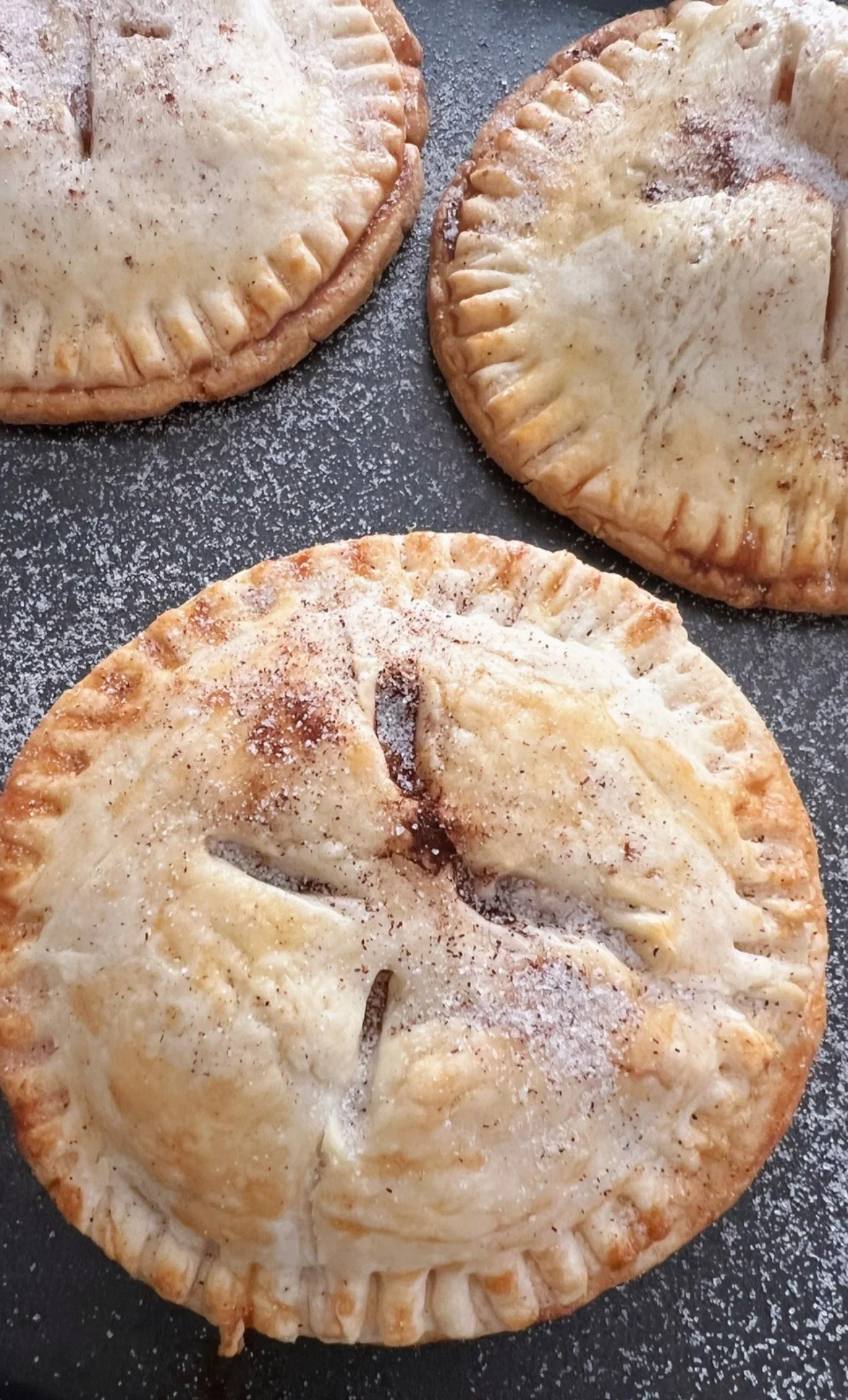 2 apple hand pie.webp