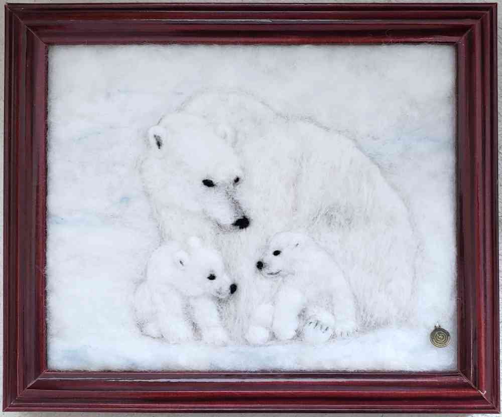 Polar Bear with Cubs 2021
