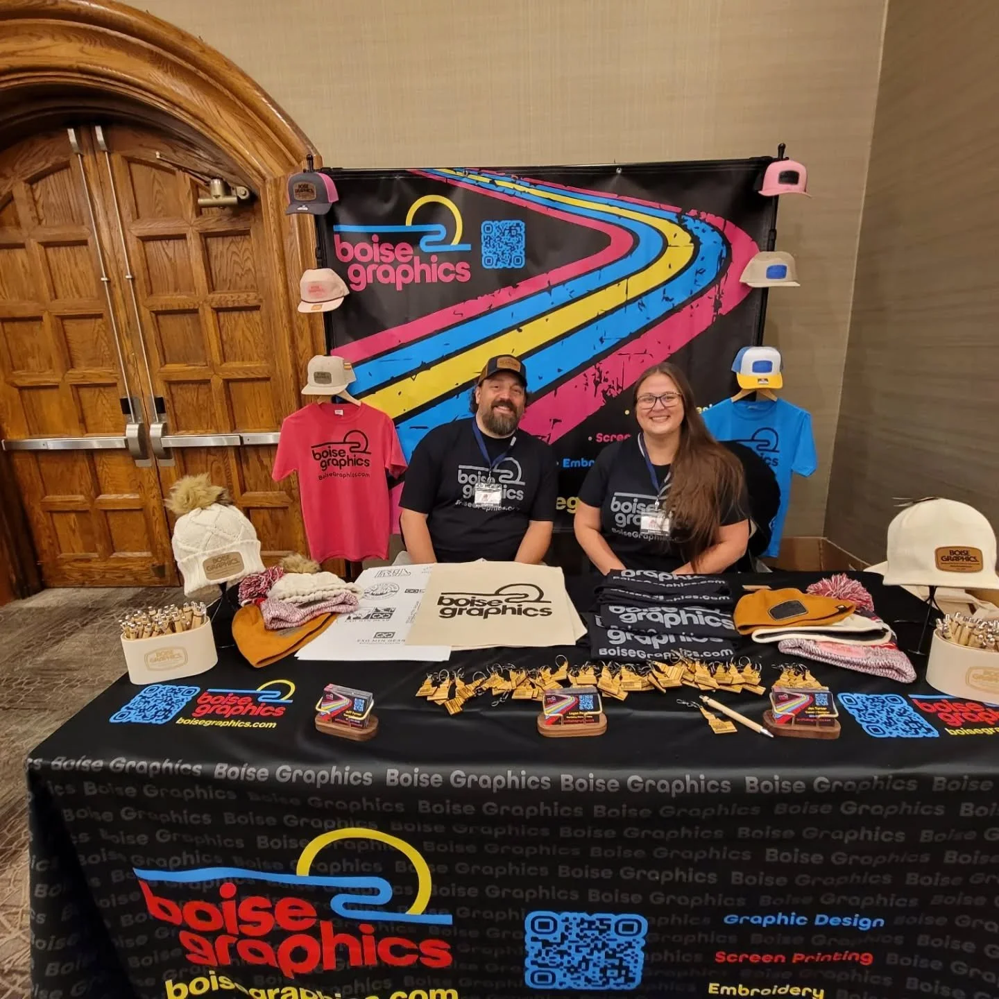 Boise Graphics team went out to bust a move on Boise, we had Jeff and Jen and Logan coming in bold for our first expo. Business Builders Day! ⏫

We had keychains🔑, bags🛍️, hats🎩, pens🖋️, shirts👕. The WORKS. Better yet we got to see what other bu