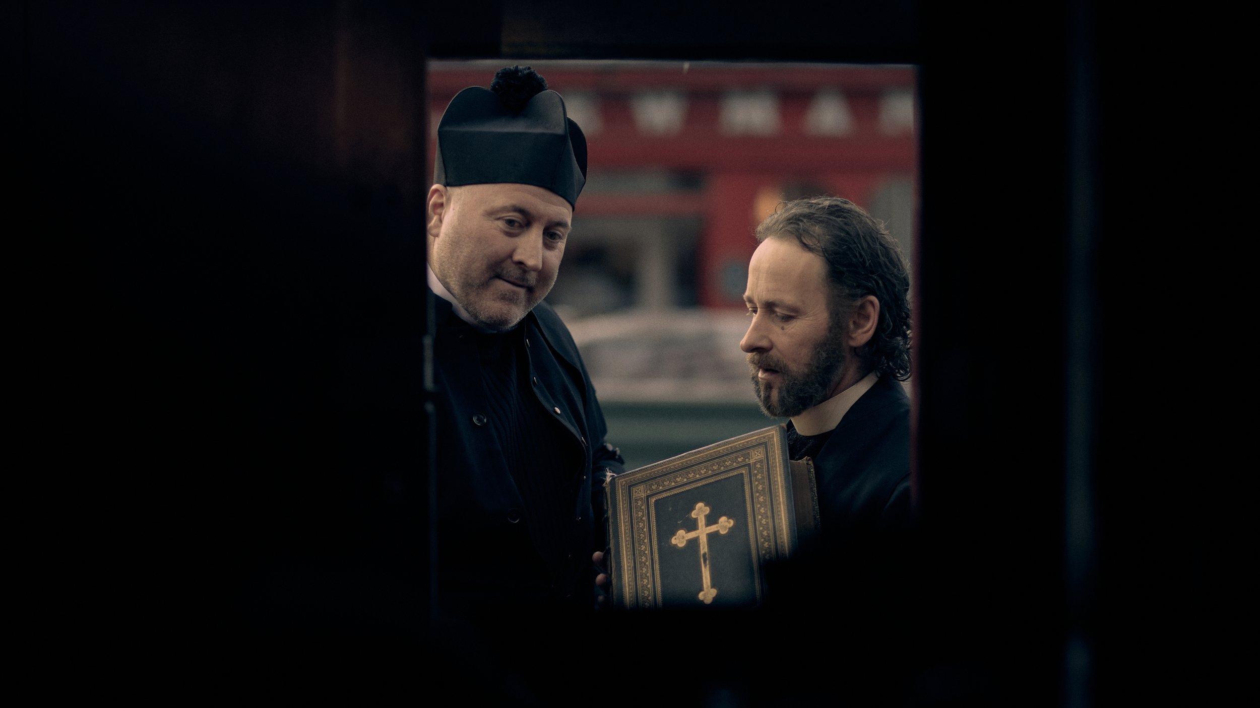 Holy Rogues _021_001.jpg