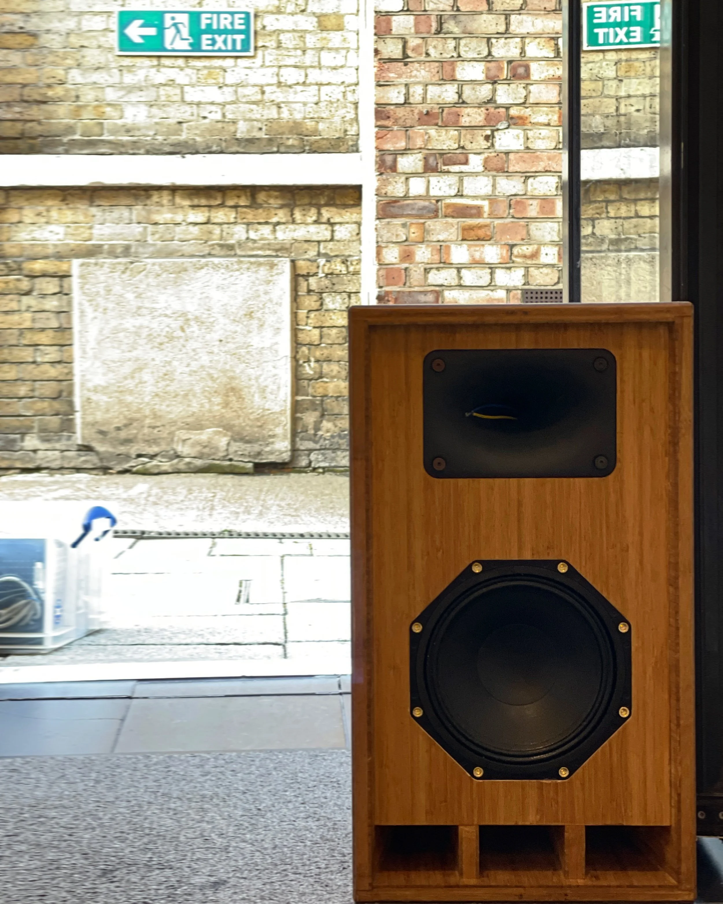 BAMBOO STUDIO MONITORS / 24K GOLD FITTINGS