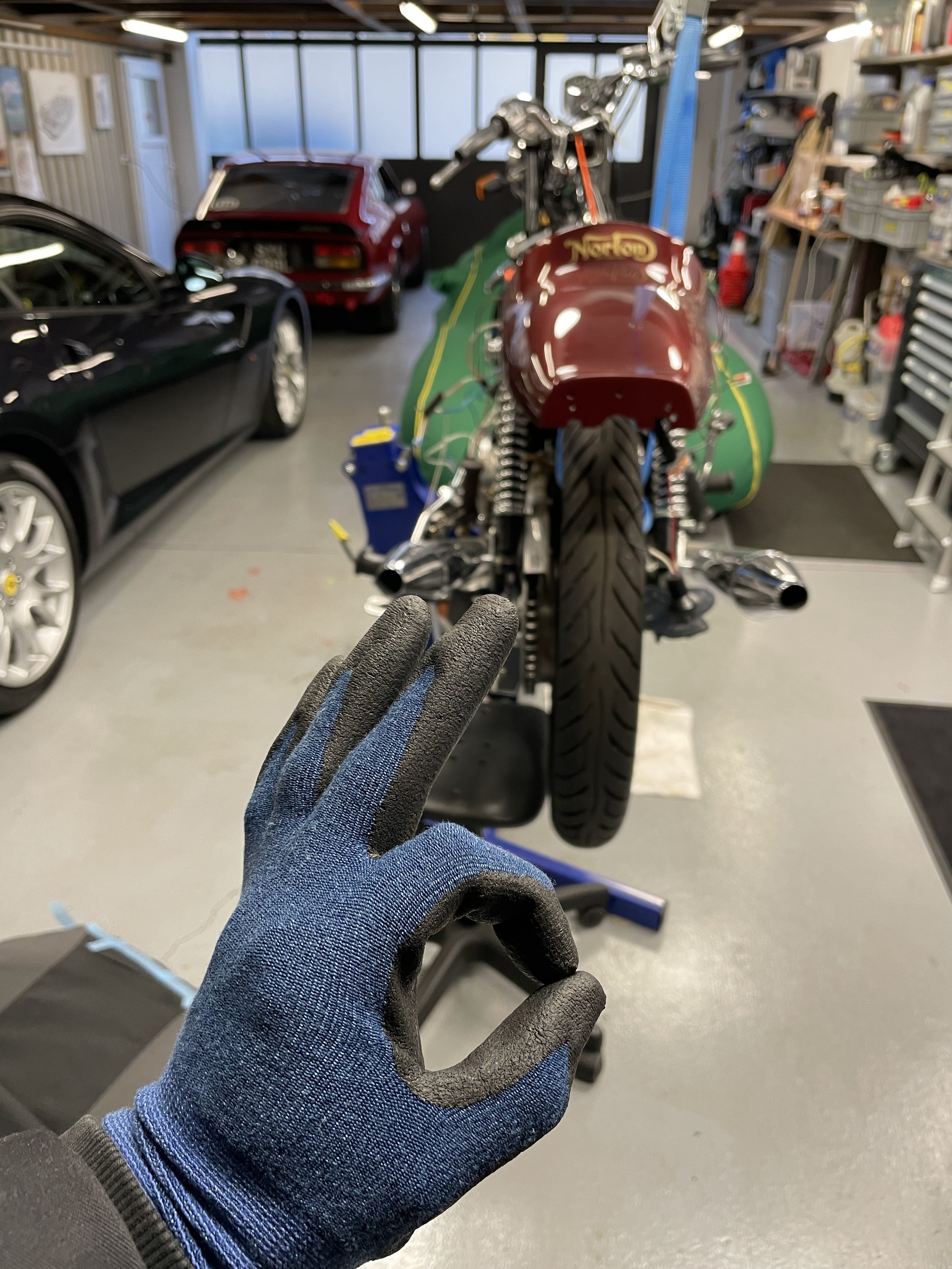 NORTON 750 COMMANDO REBUILD