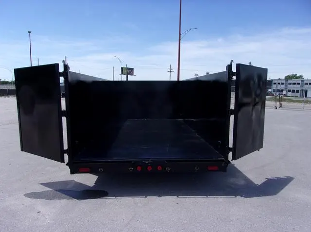 Trailer Rear View Open.png