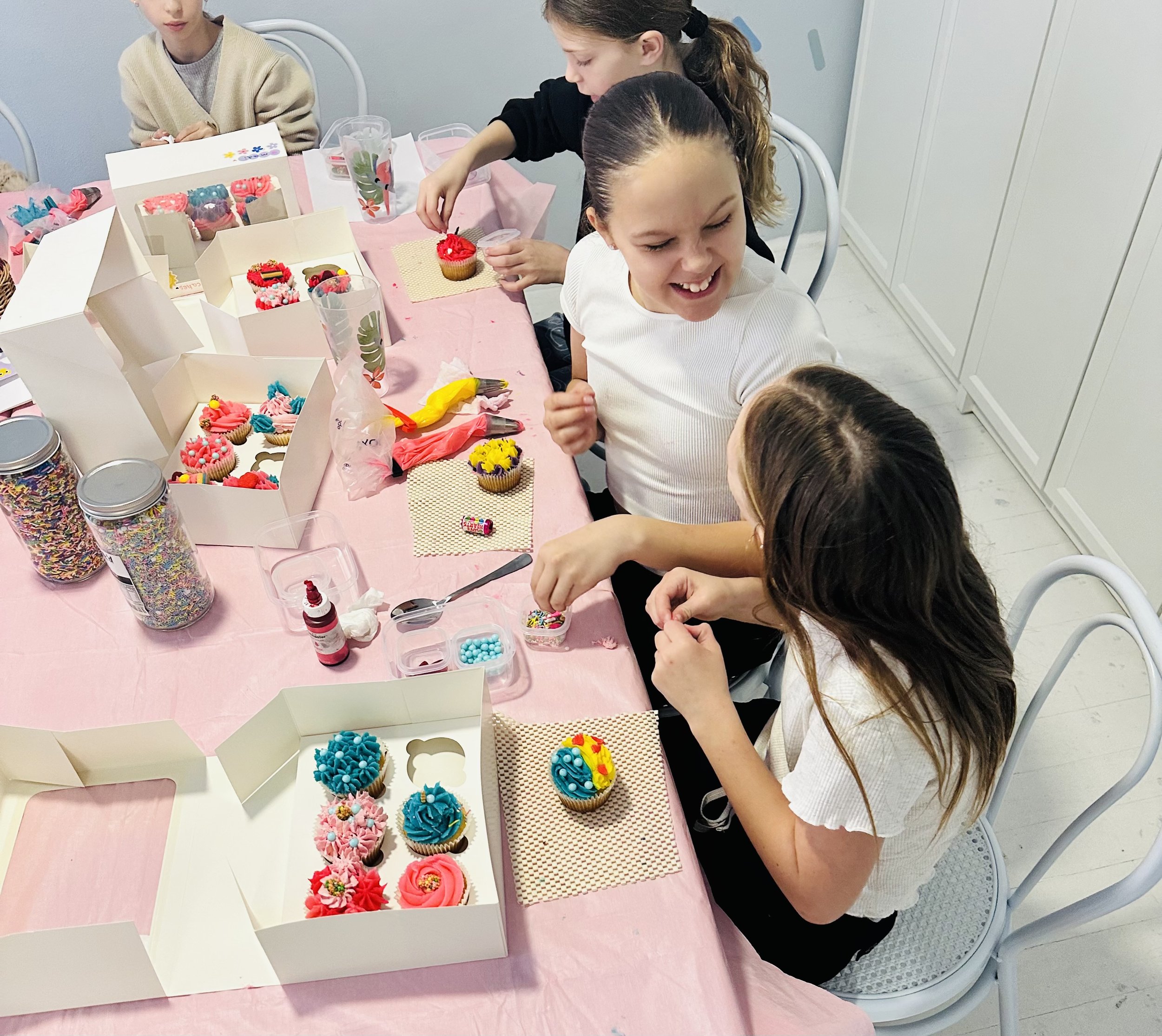 School Holiday Cupcake Decorating Workshop