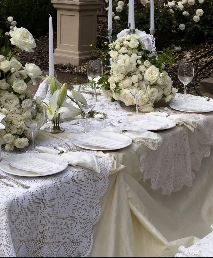 Styling Trend Alert: Vintage Lace — MAIN EVENT WEDDINGS