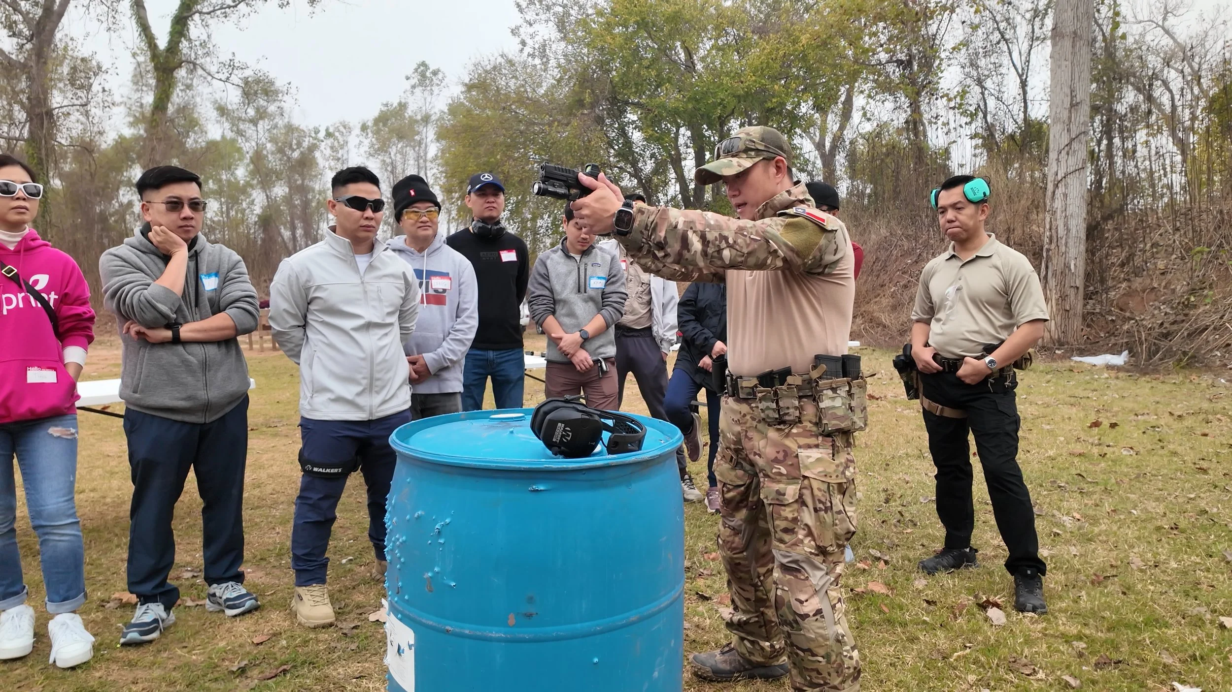 02 Anh Hao - Basic Handling Instruction RAW 00_05_17.52.jpg