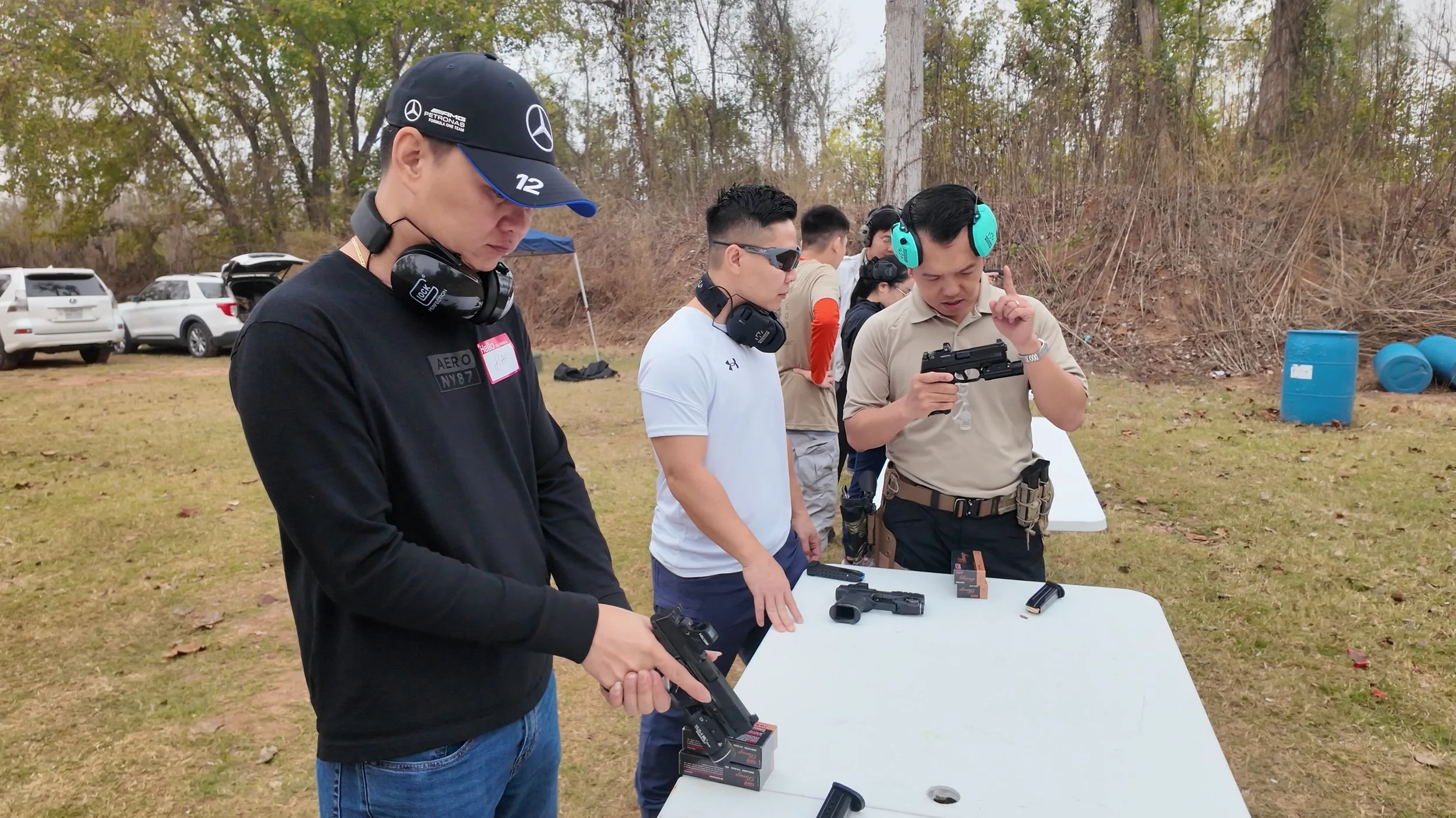 03 Instructors instruct each student 1 RAW 00_01_39.76.jpg