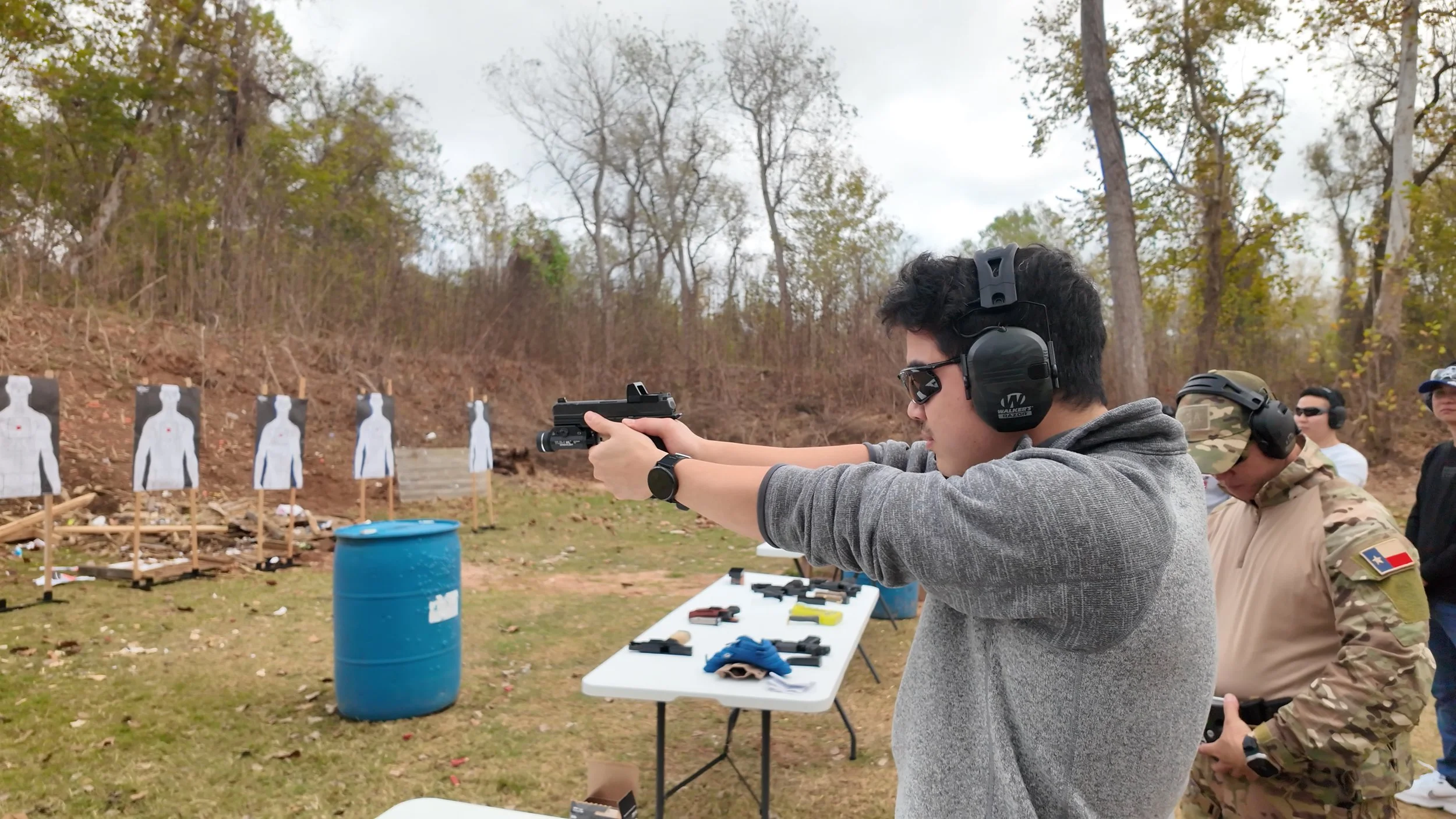 17 Vu and Khai - Final RAW 00_05_24.46.jpg