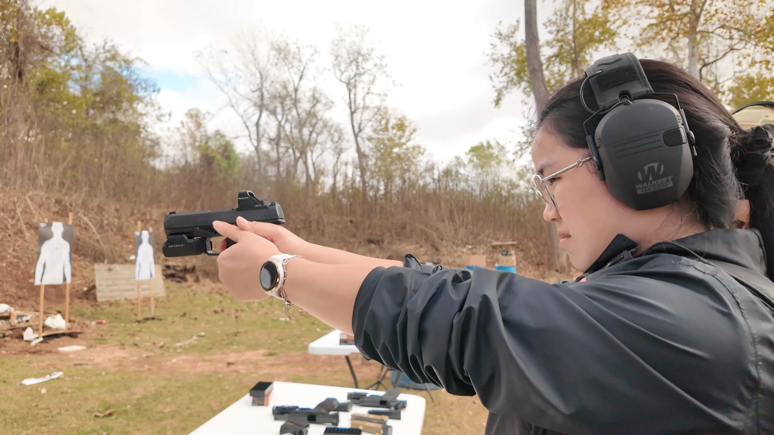 18 Annie - Final RAW 00_00_40.29.jpg