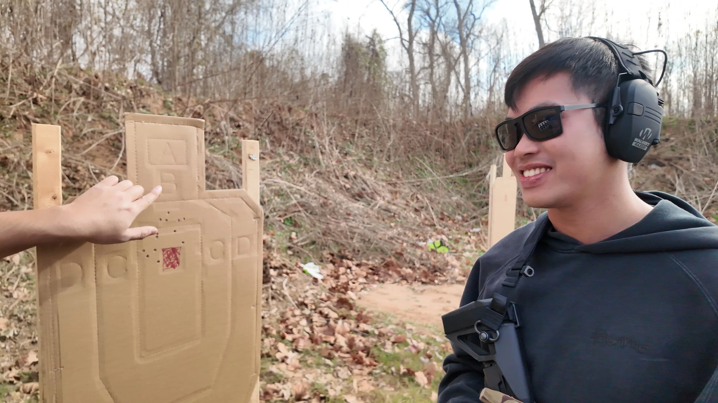 10 Nguyen Tang - Rifle Handling 01 RAW 00_02_43.33.jpg