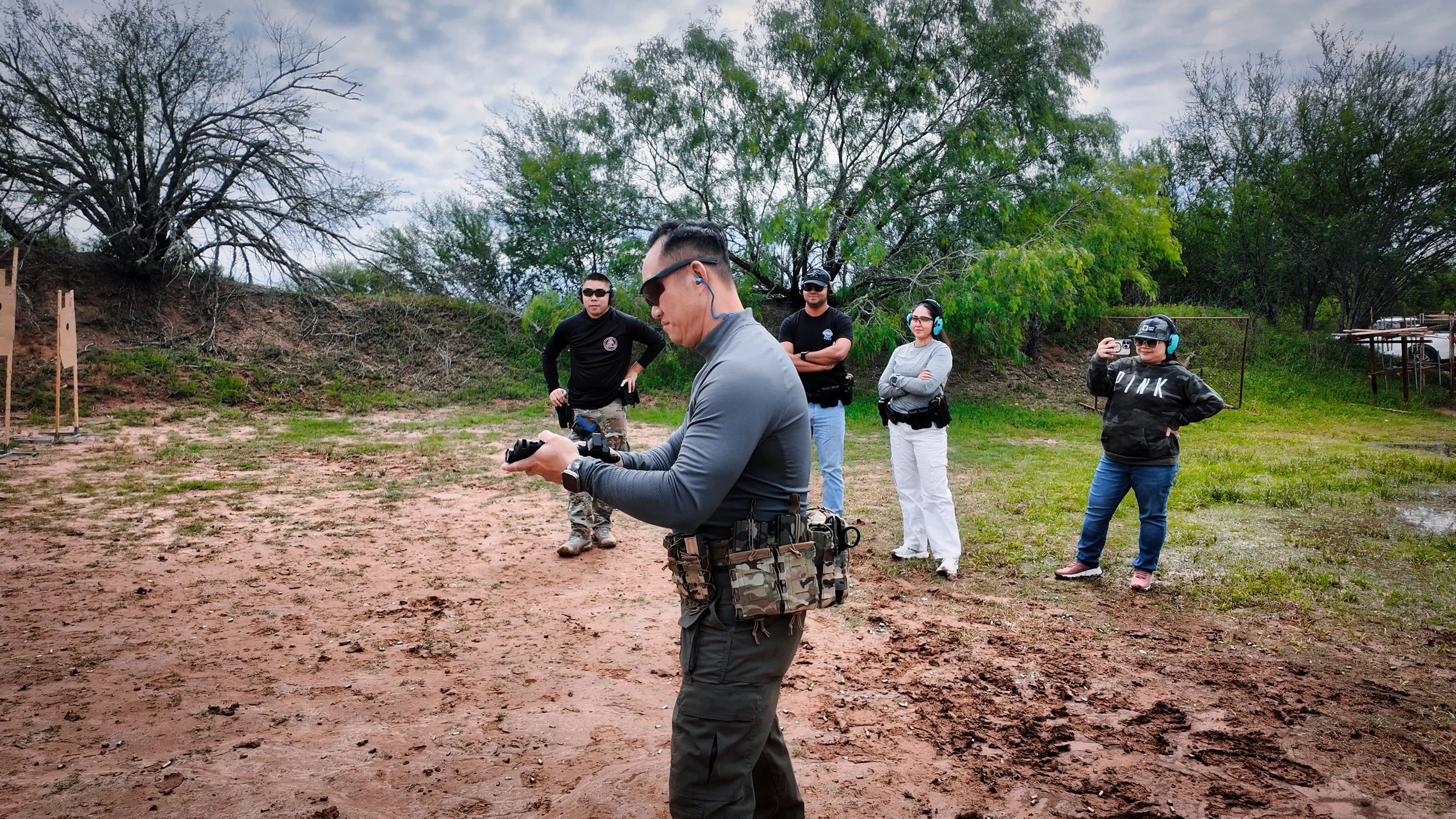 13 Phan Anh Demo Support Hand Only 1 RAW 00_02_57.01.jpeg