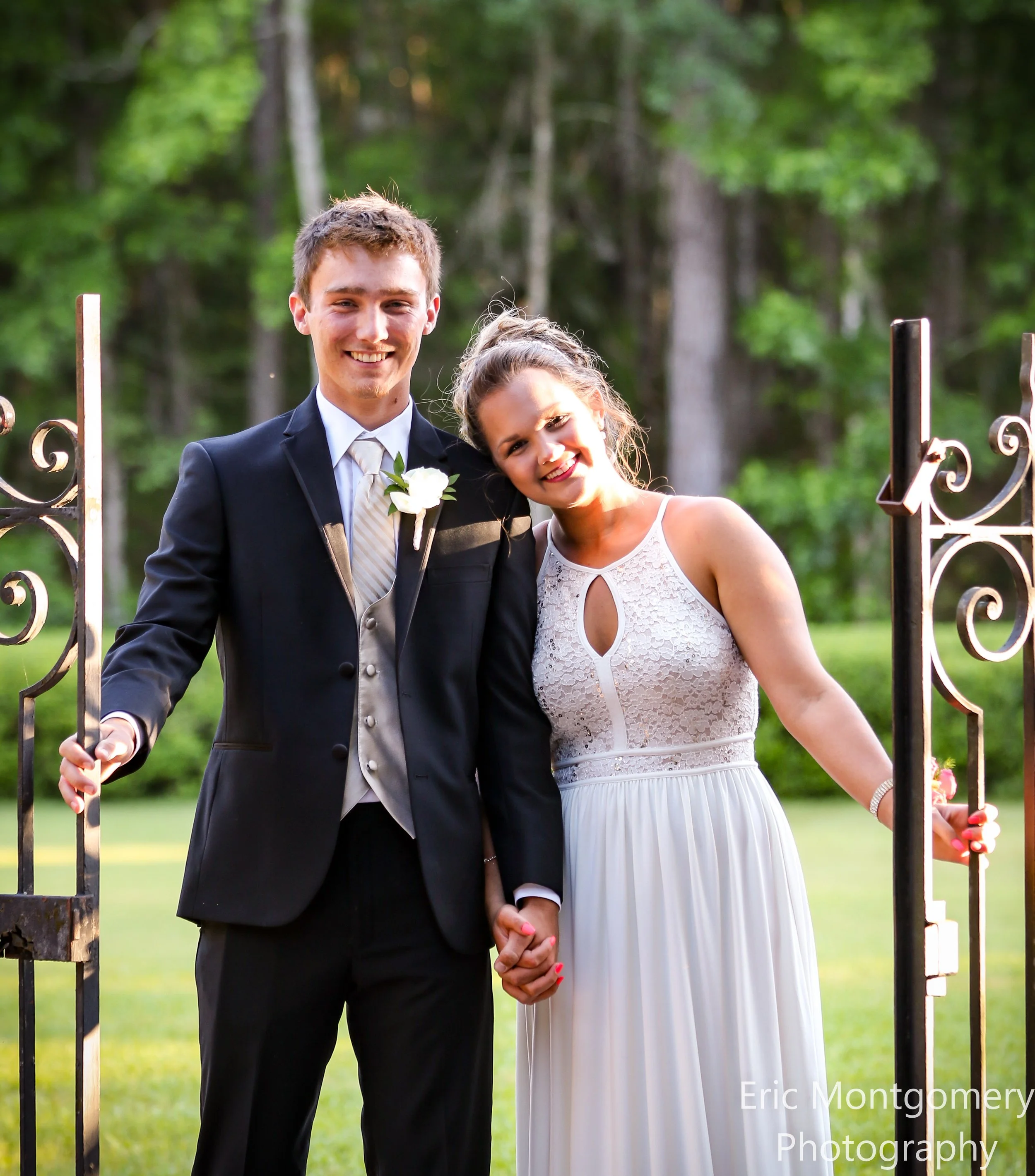 godbyprom2017 (10 of 14).JPG