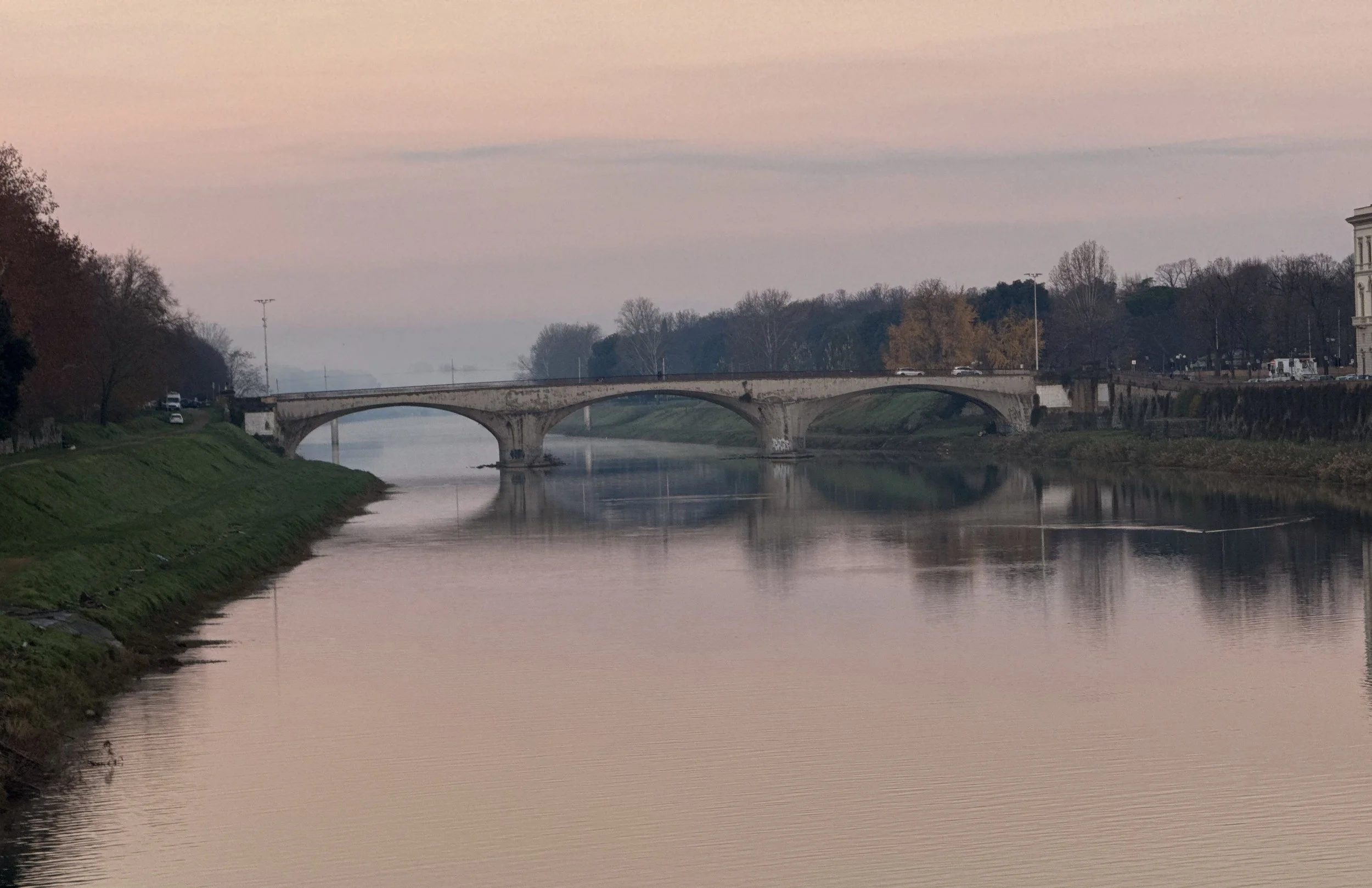 Arno River Sunset Evening.JPG