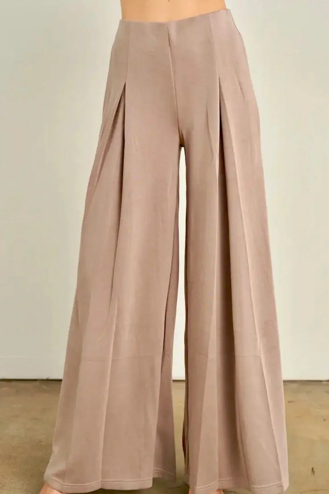 Anwnd - Two Piece Lounge Set