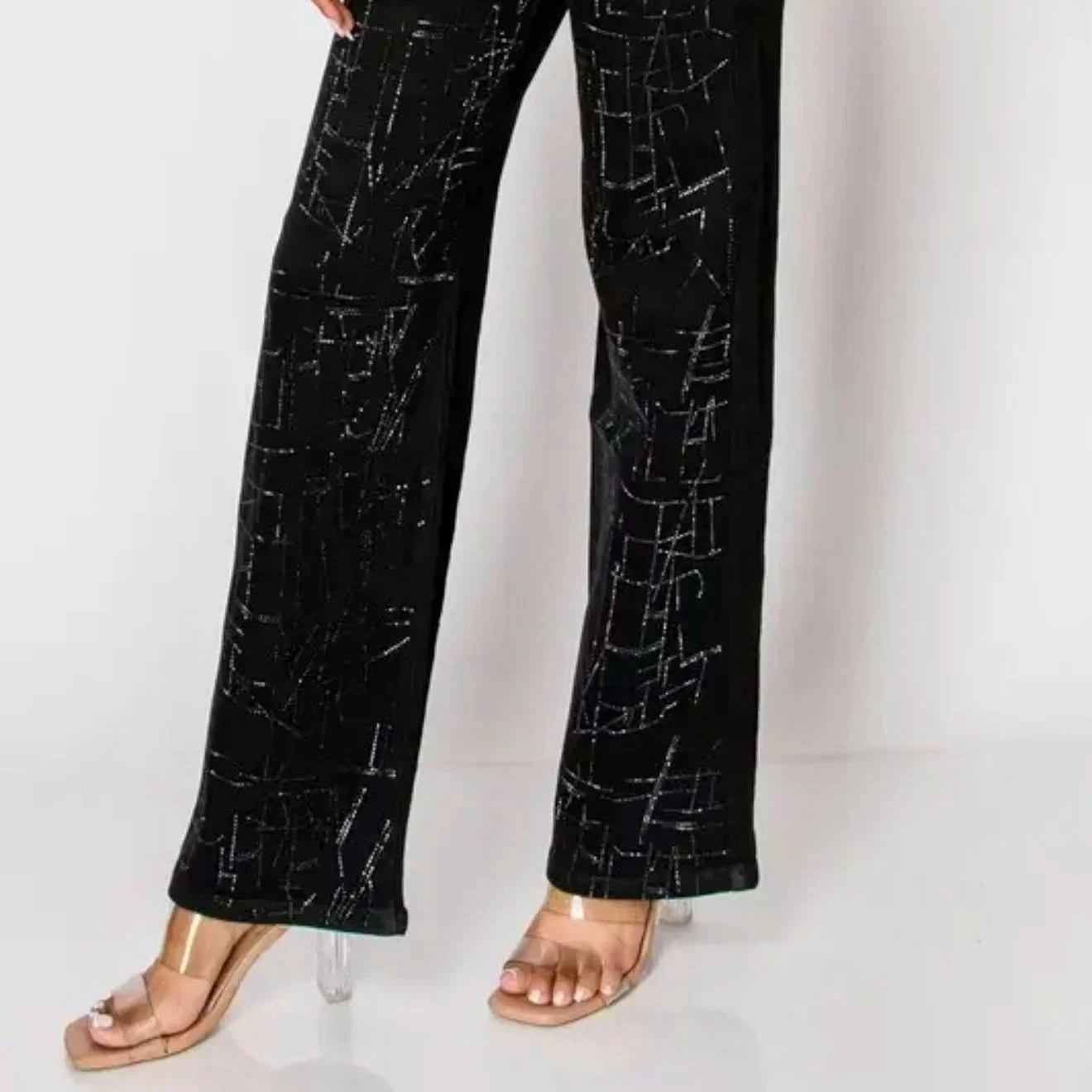 Nina Rossi Jeans - Embellished Straight Cut Black Denim Jeans