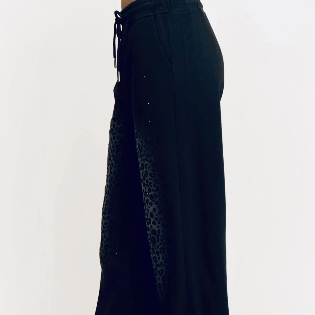 DAVI & DANI - Leopard Studded Ombre Knit Wide-Leg Pants