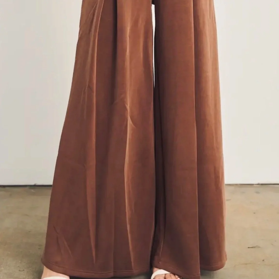Anwnd - Two Piece Lounge Set