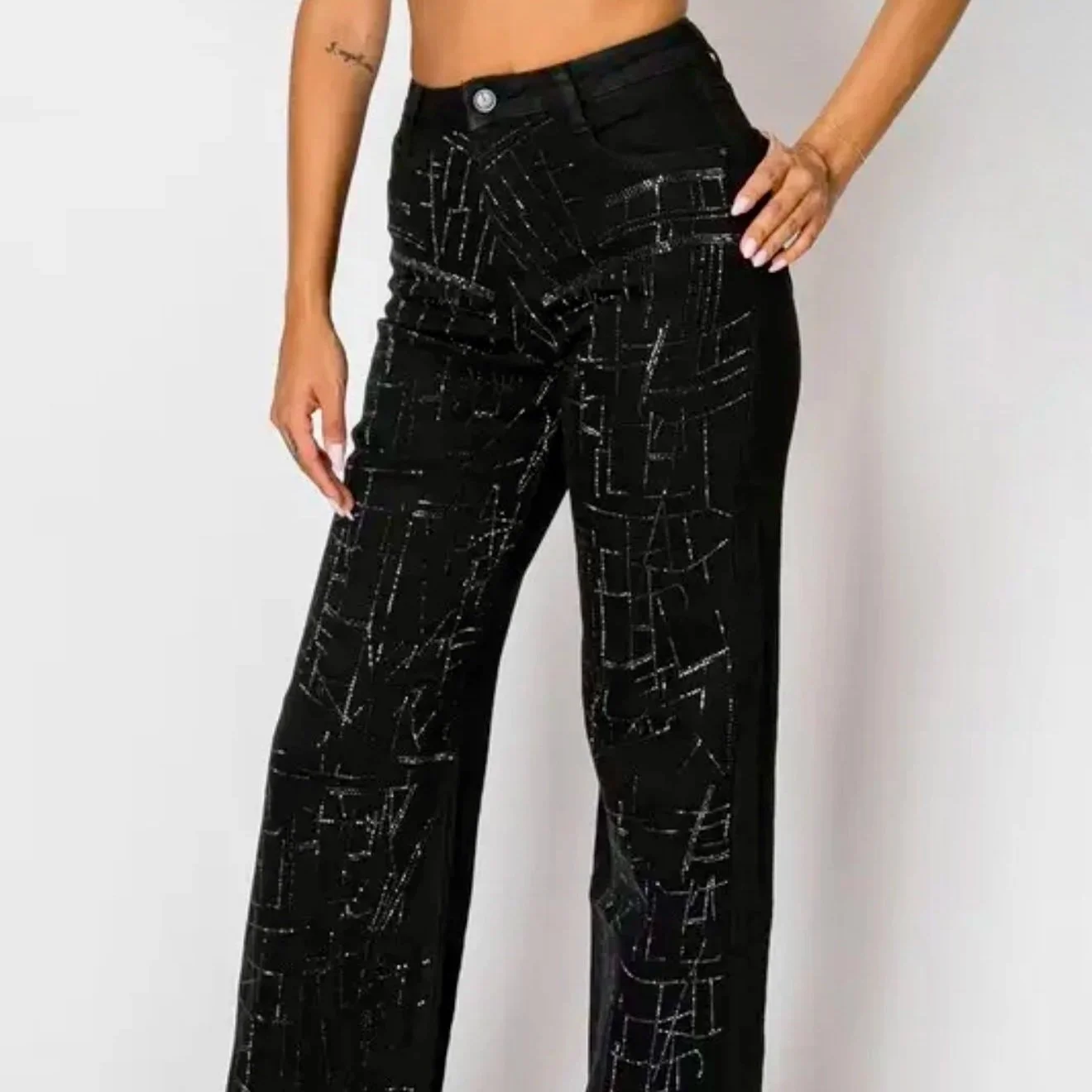 Nina Rossi Jeans - Embellished Straight Cut Black Denim Jeans