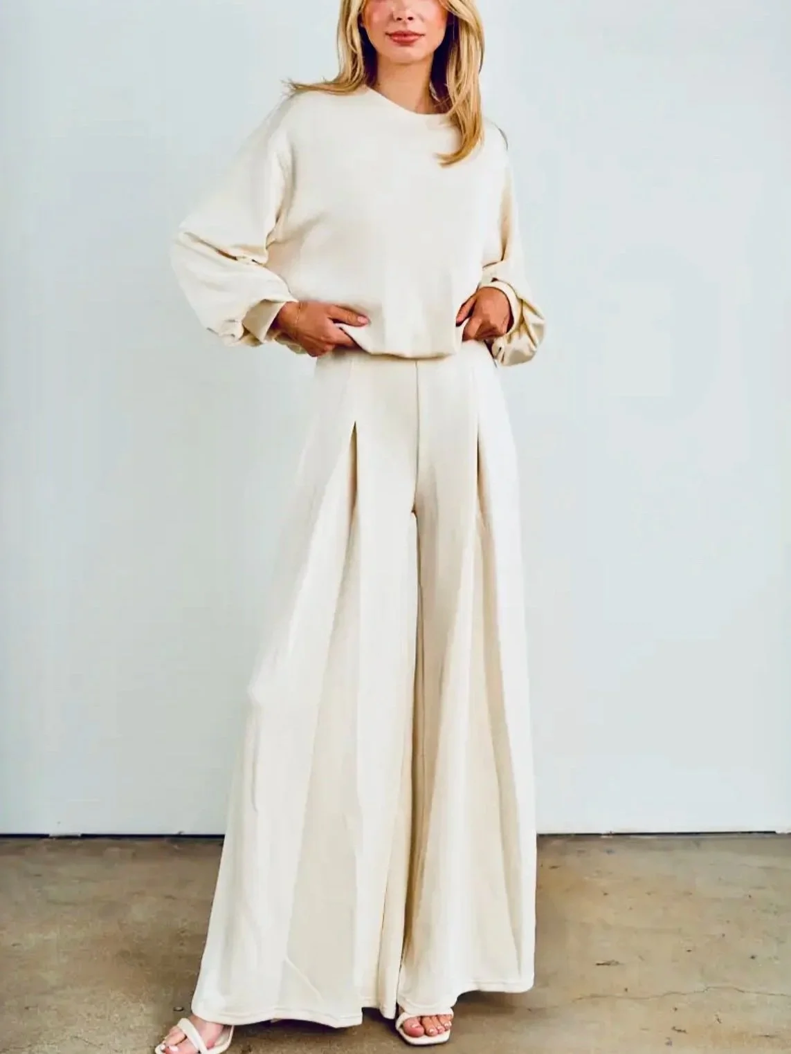 Anwnd - Two Piece Lounge Set
