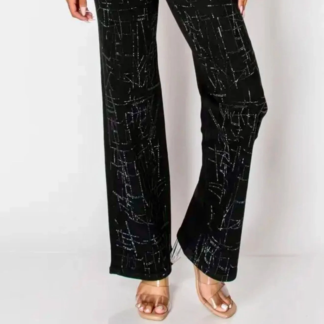 Nina Rossi Jeans - Embellished Straight Cut Black Denim Jeans