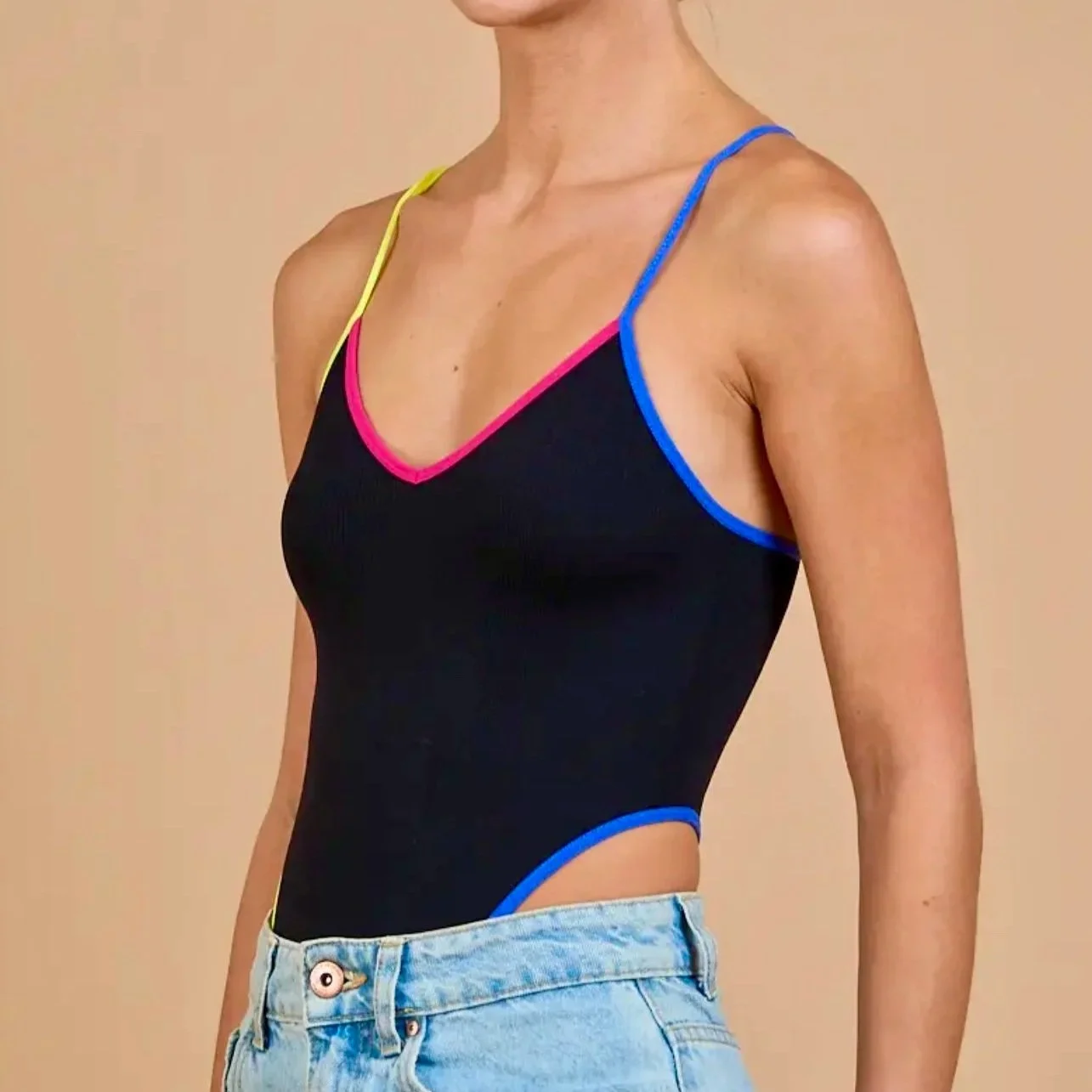 Anwnd - Contrast Straps Bodysuit