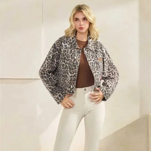 Veveret - Leopard & Rose Denim Jacket With Floral Contrast