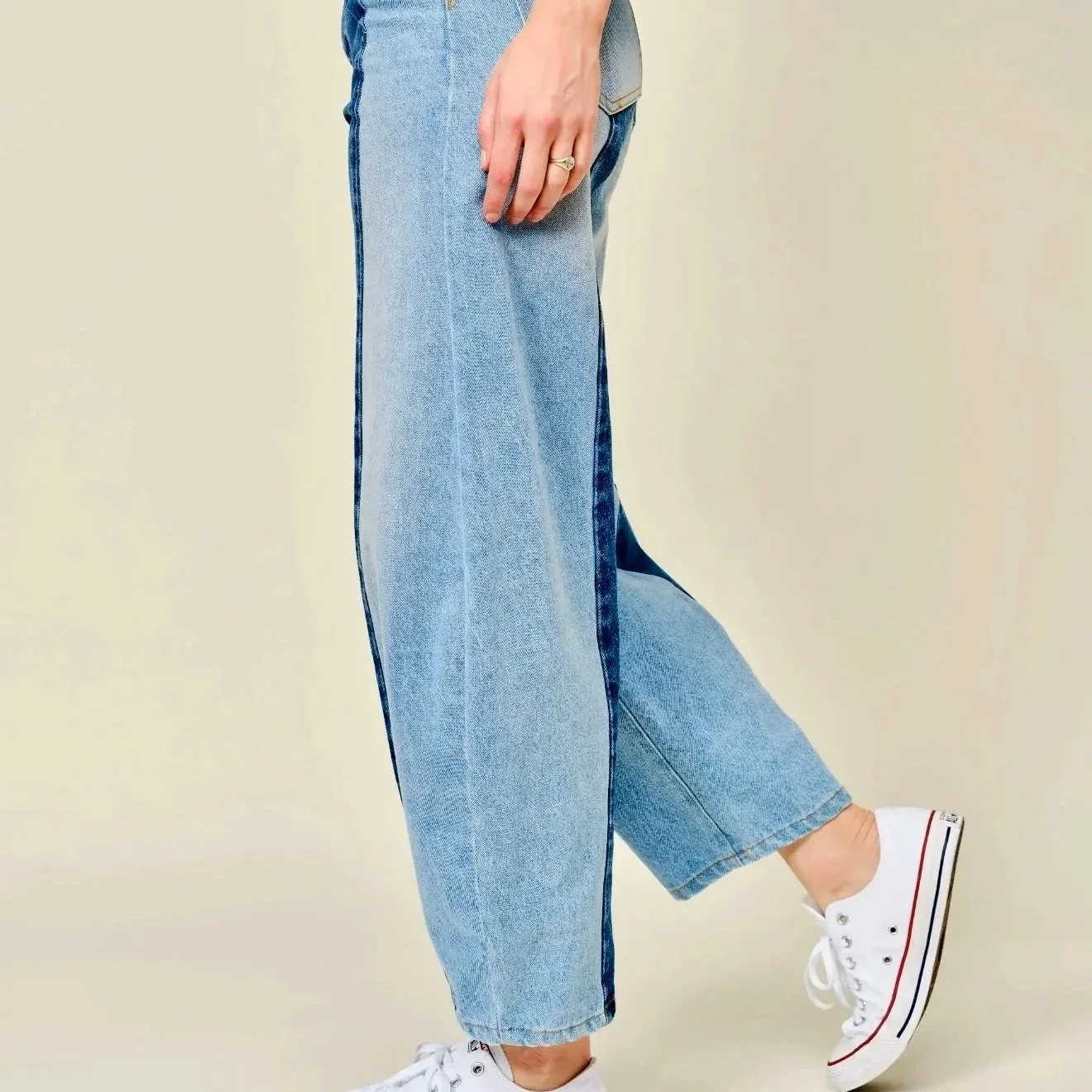 blue b - Contrast Panel Barrel Leg Jeans