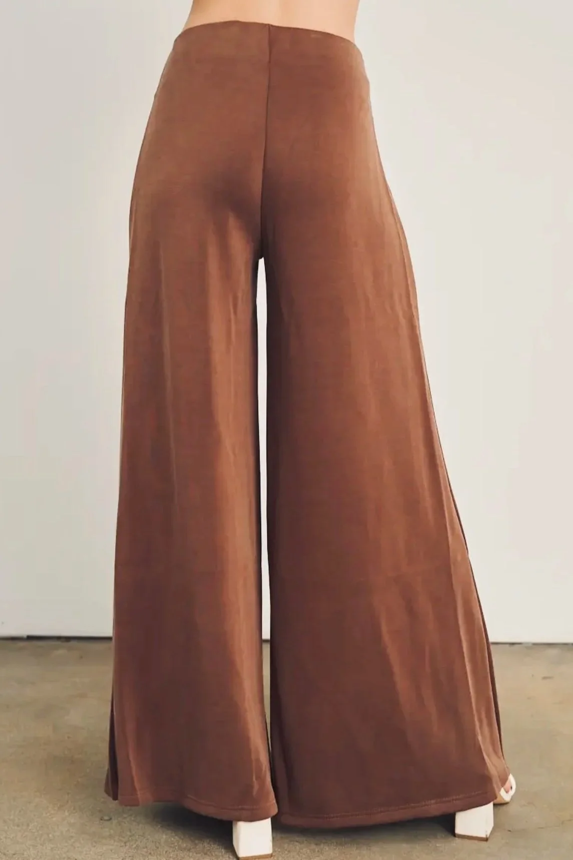 Anwnd - Two Piece Lounge Set