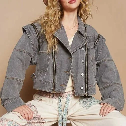 POL- Oversized denim jacket with zipper detail